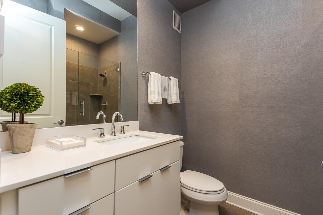 717 RIVERSIDE DR Unit: 506