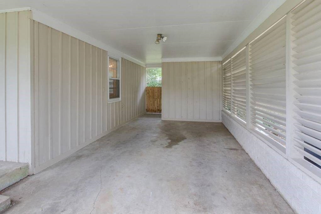 4811 MOCKINGBIRD LN