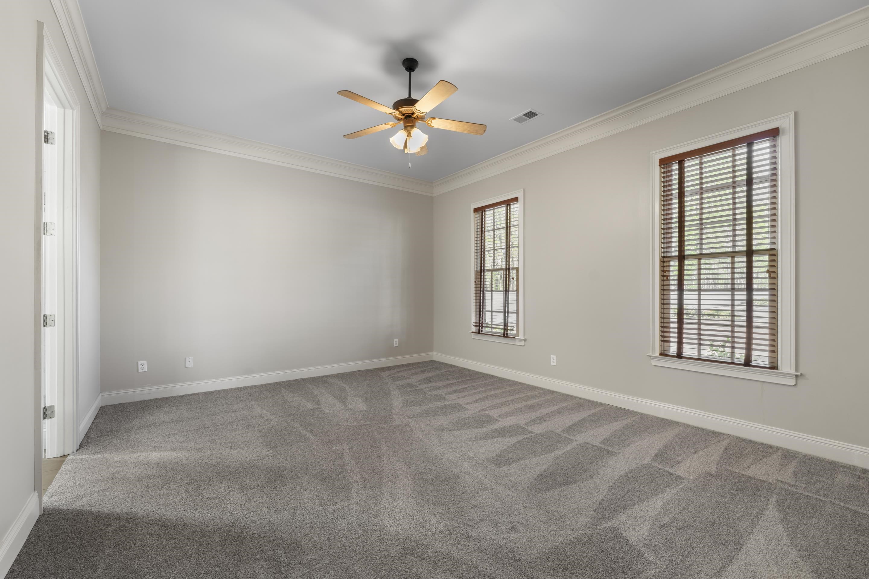 360 STERLING OAKS CV