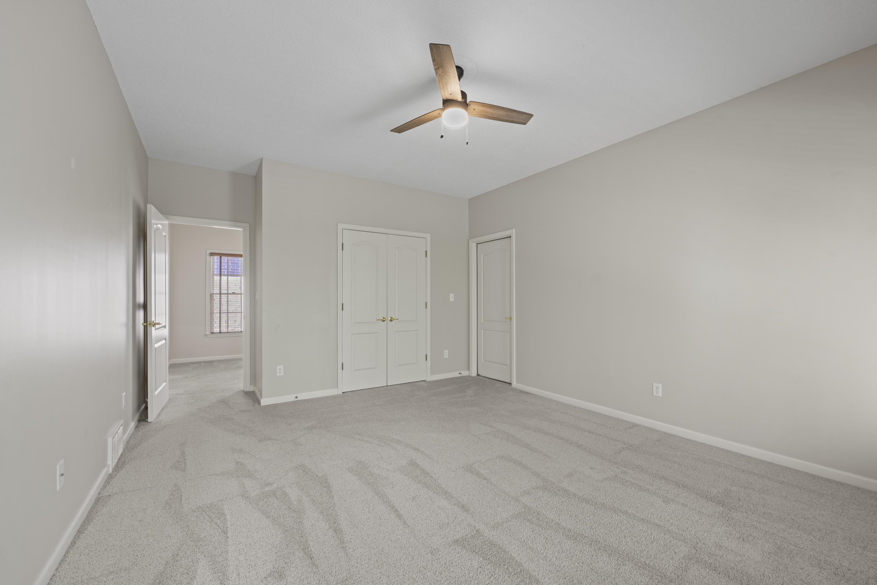 360 STERLING OAKS CV