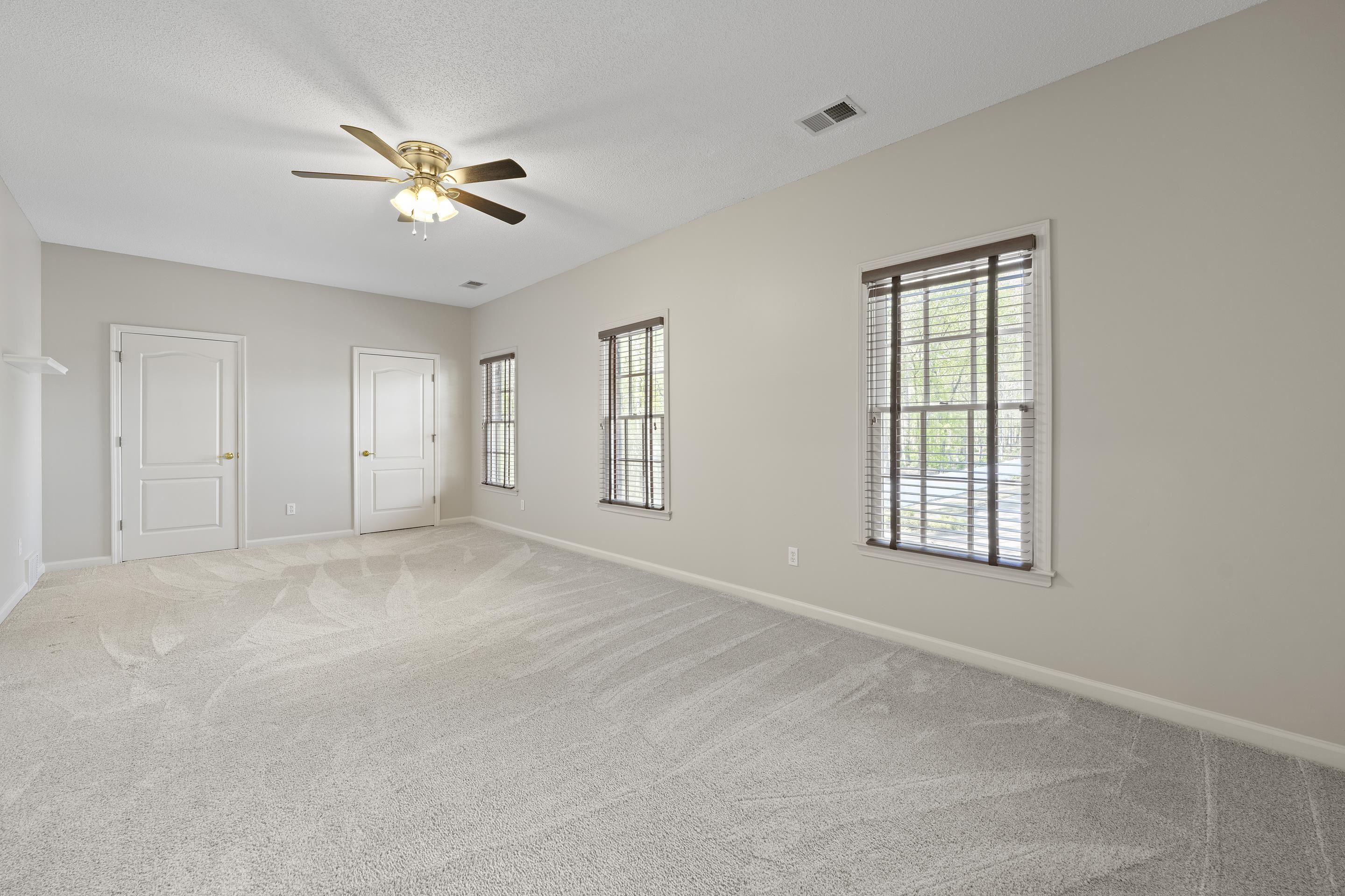 360 STERLING OAKS CV