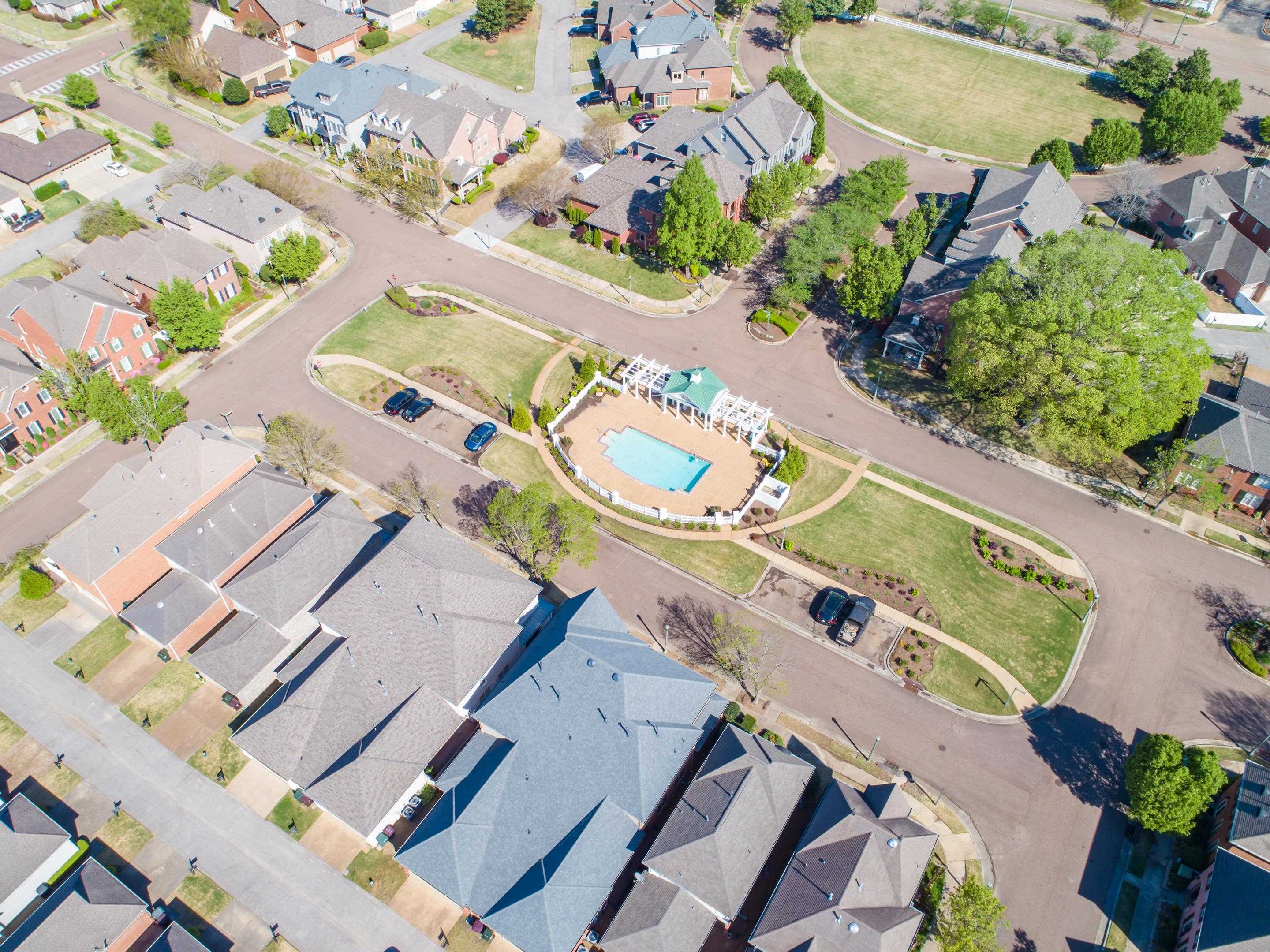 360 STERLING OAKS CV