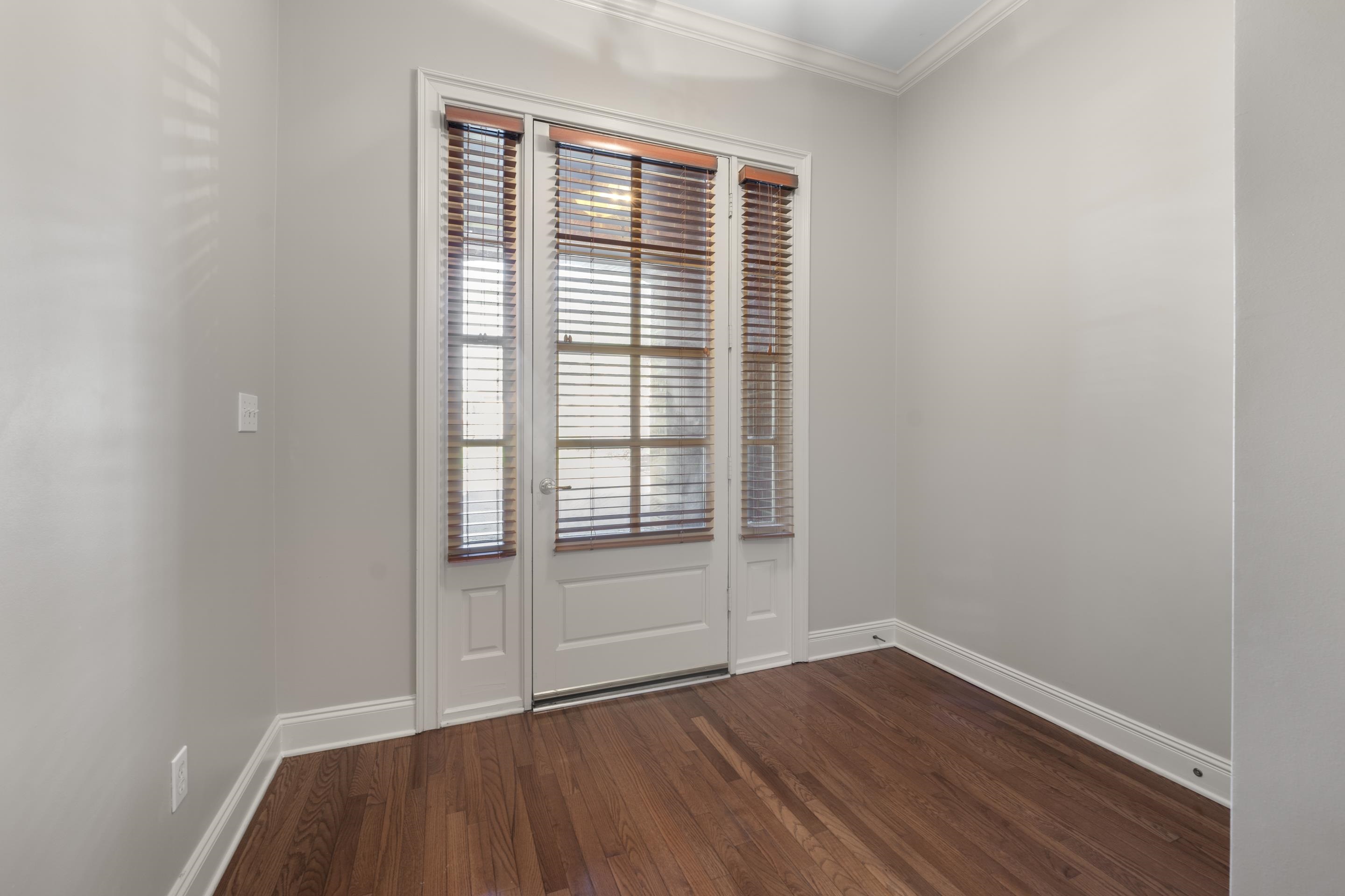 360 STERLING OAKS CV