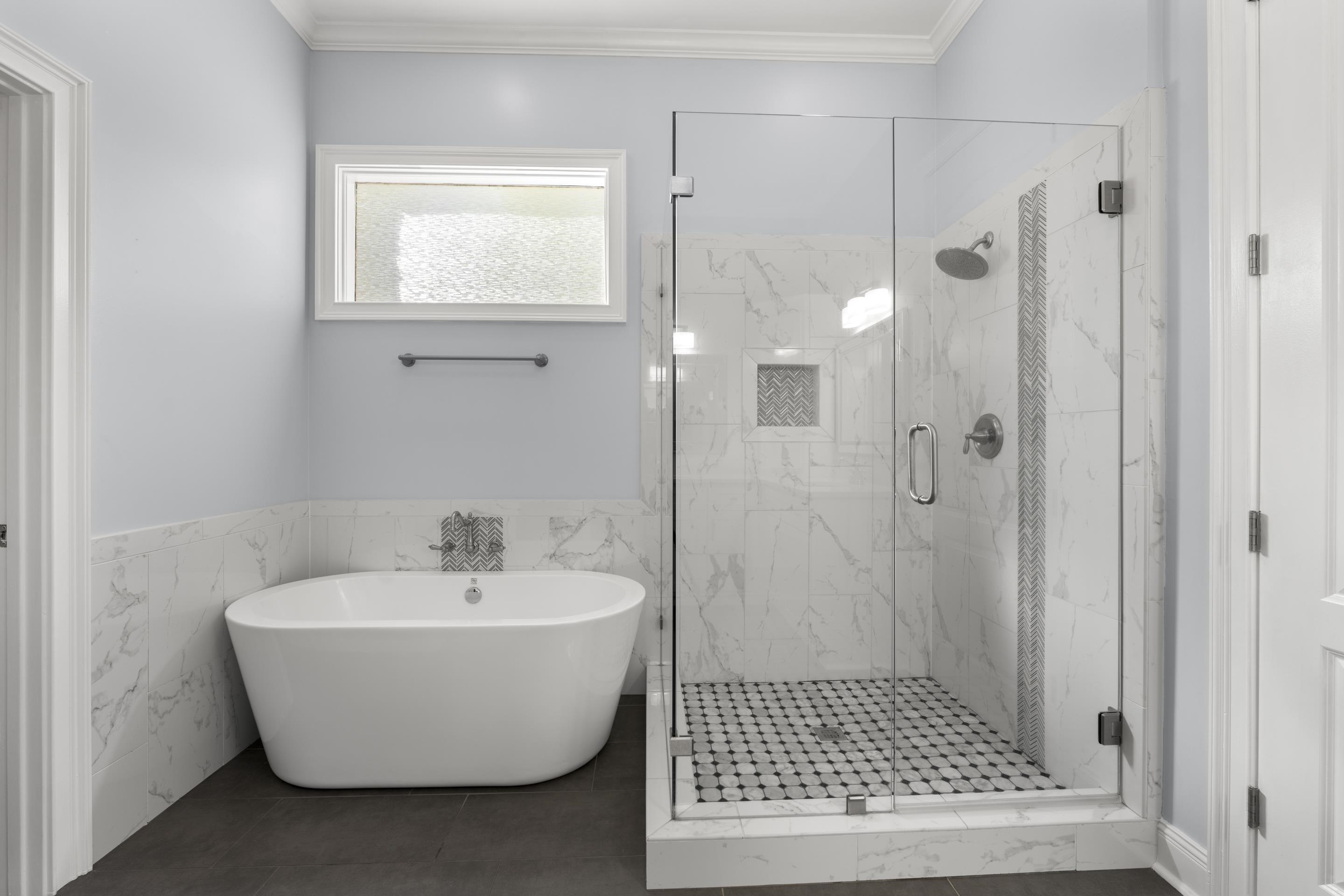 360 STERLING OAKS CV