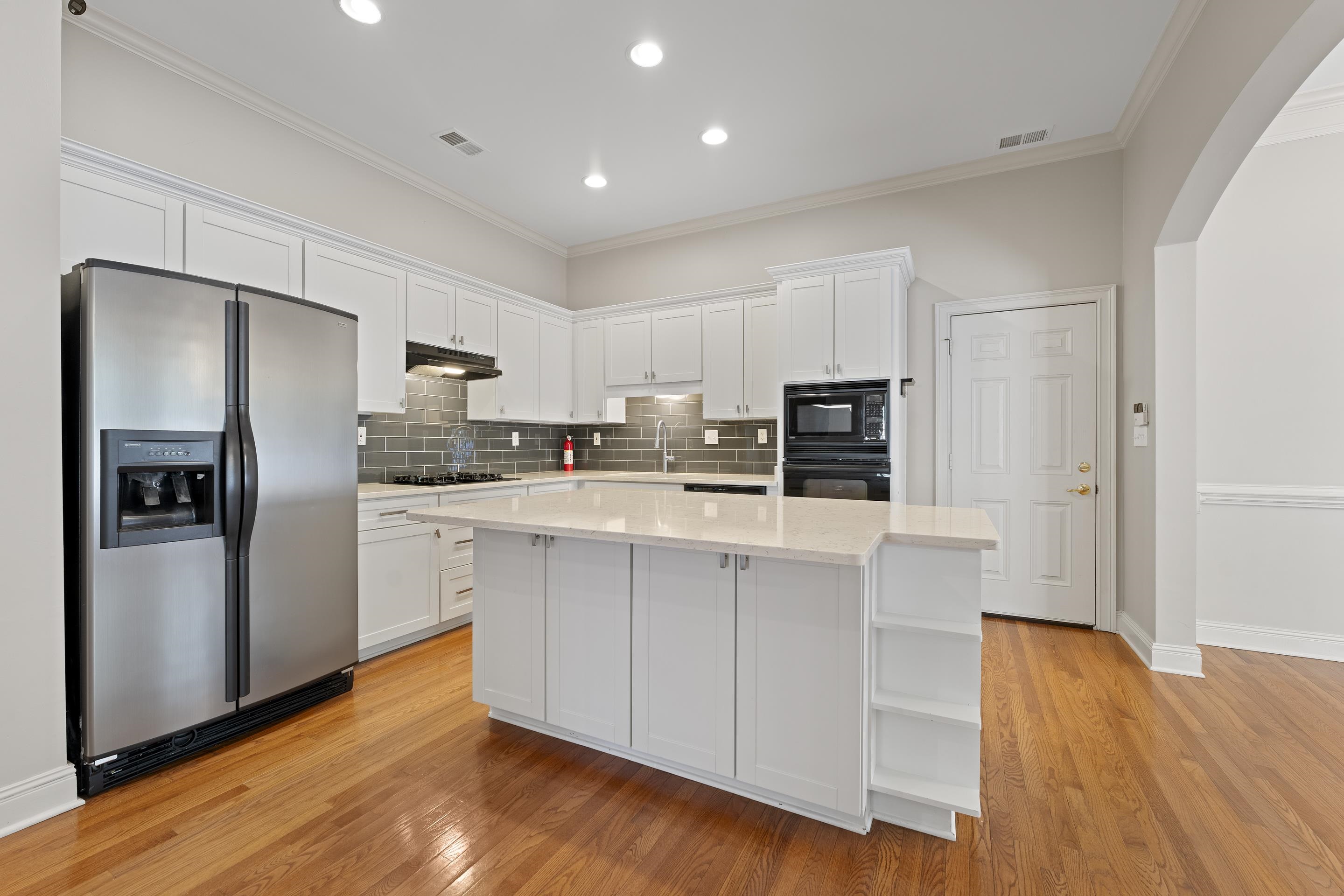 360 STERLING OAKS CV