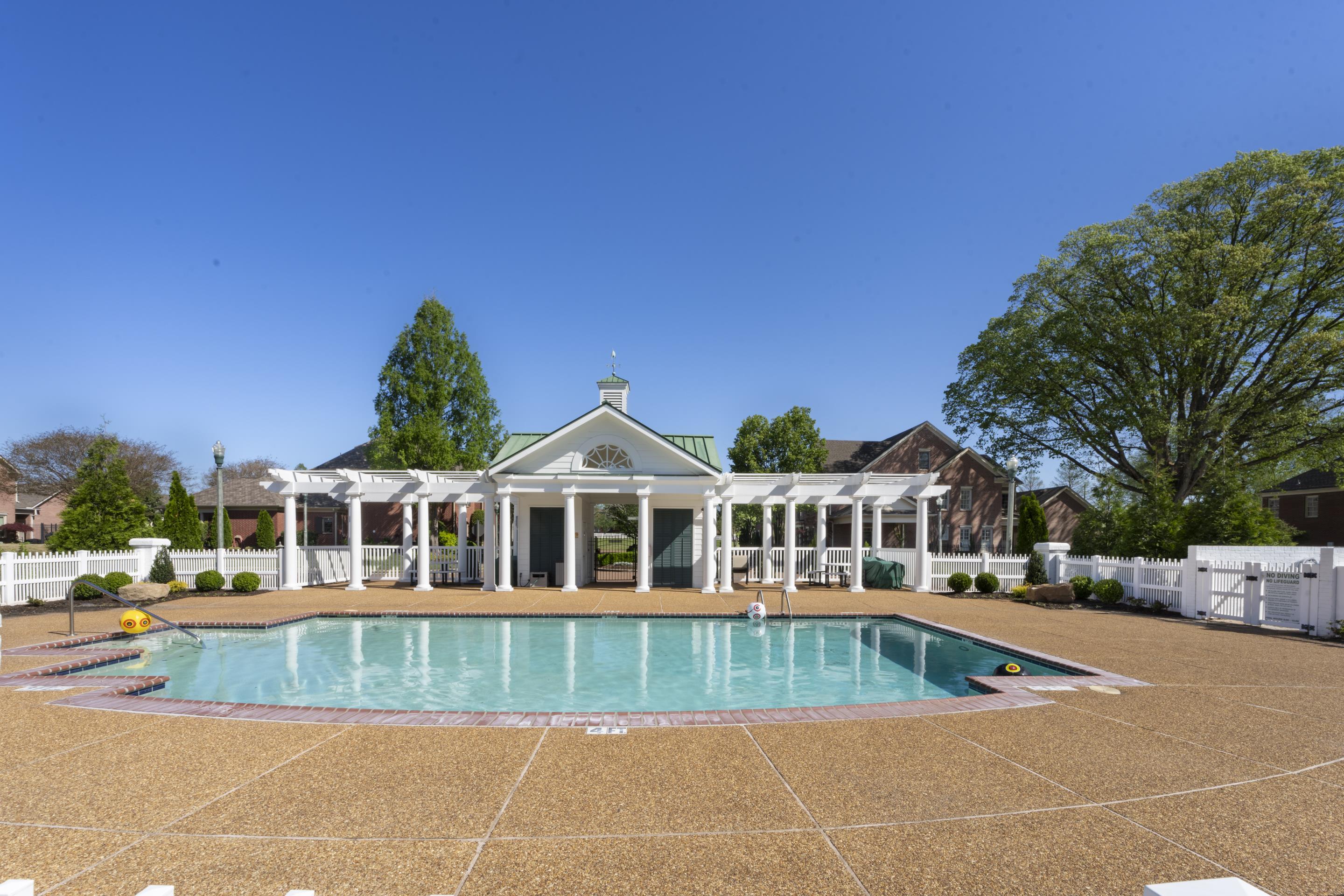 360 STERLING OAKS CV