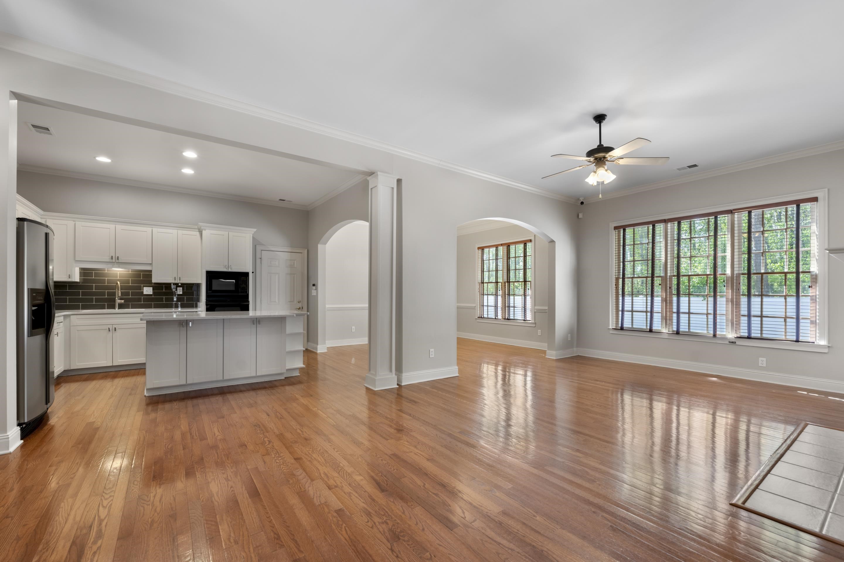 360 STERLING OAKS CV