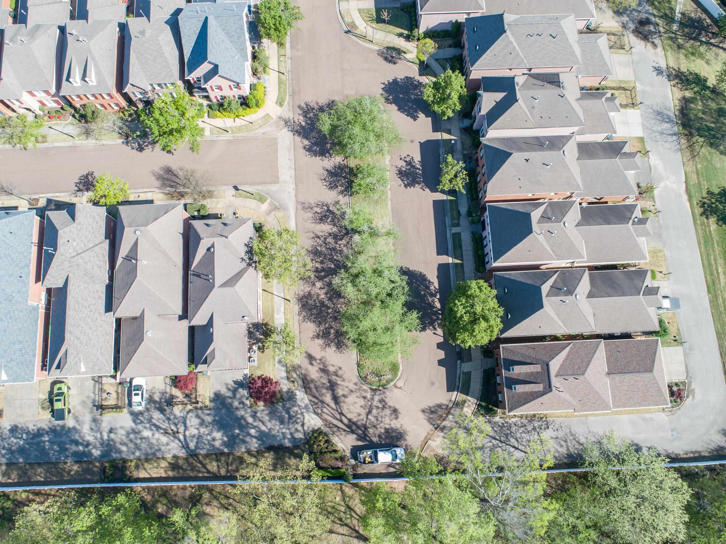 360 STERLING OAKS CV