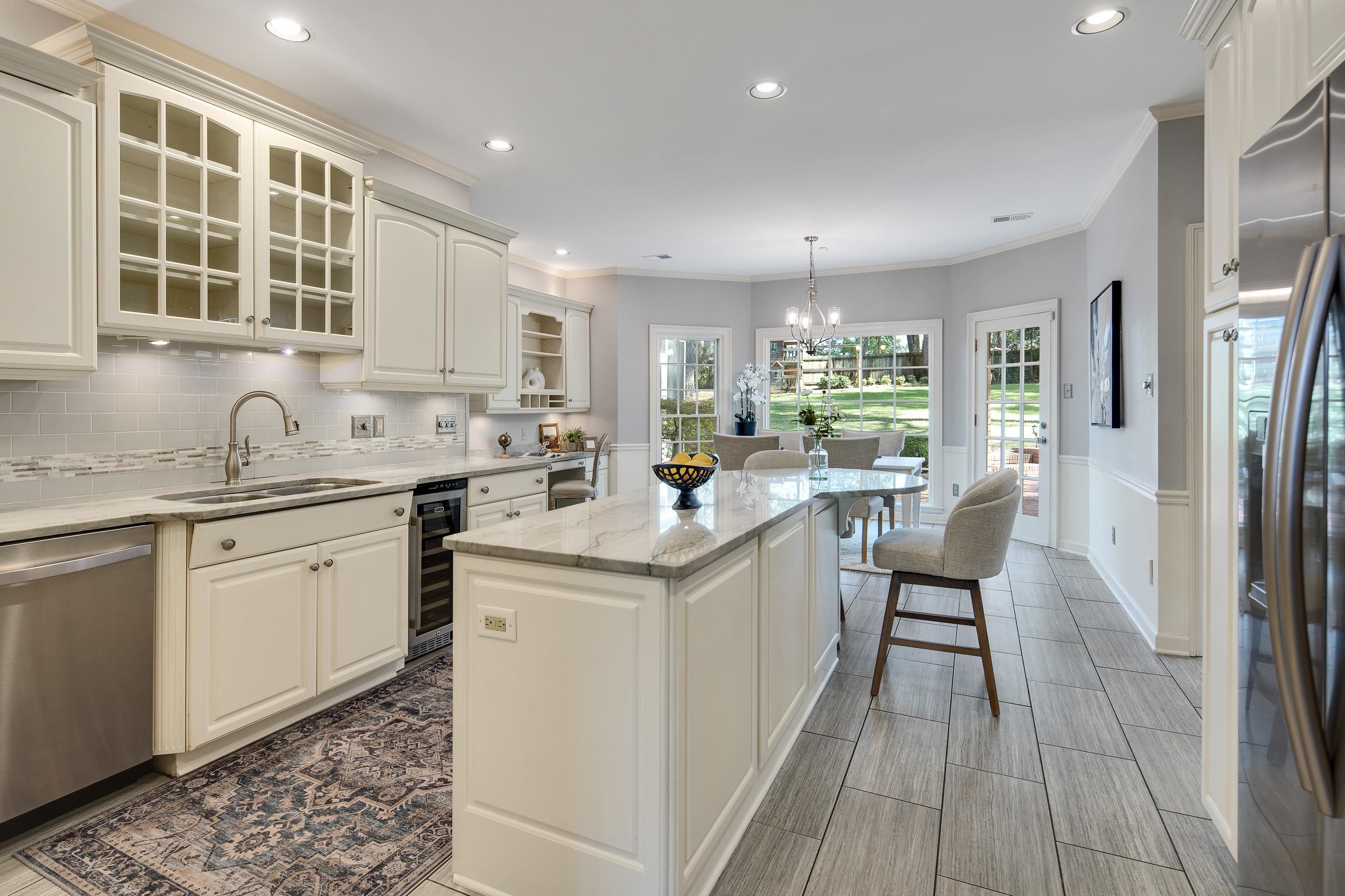 8462 WOODLANE DR