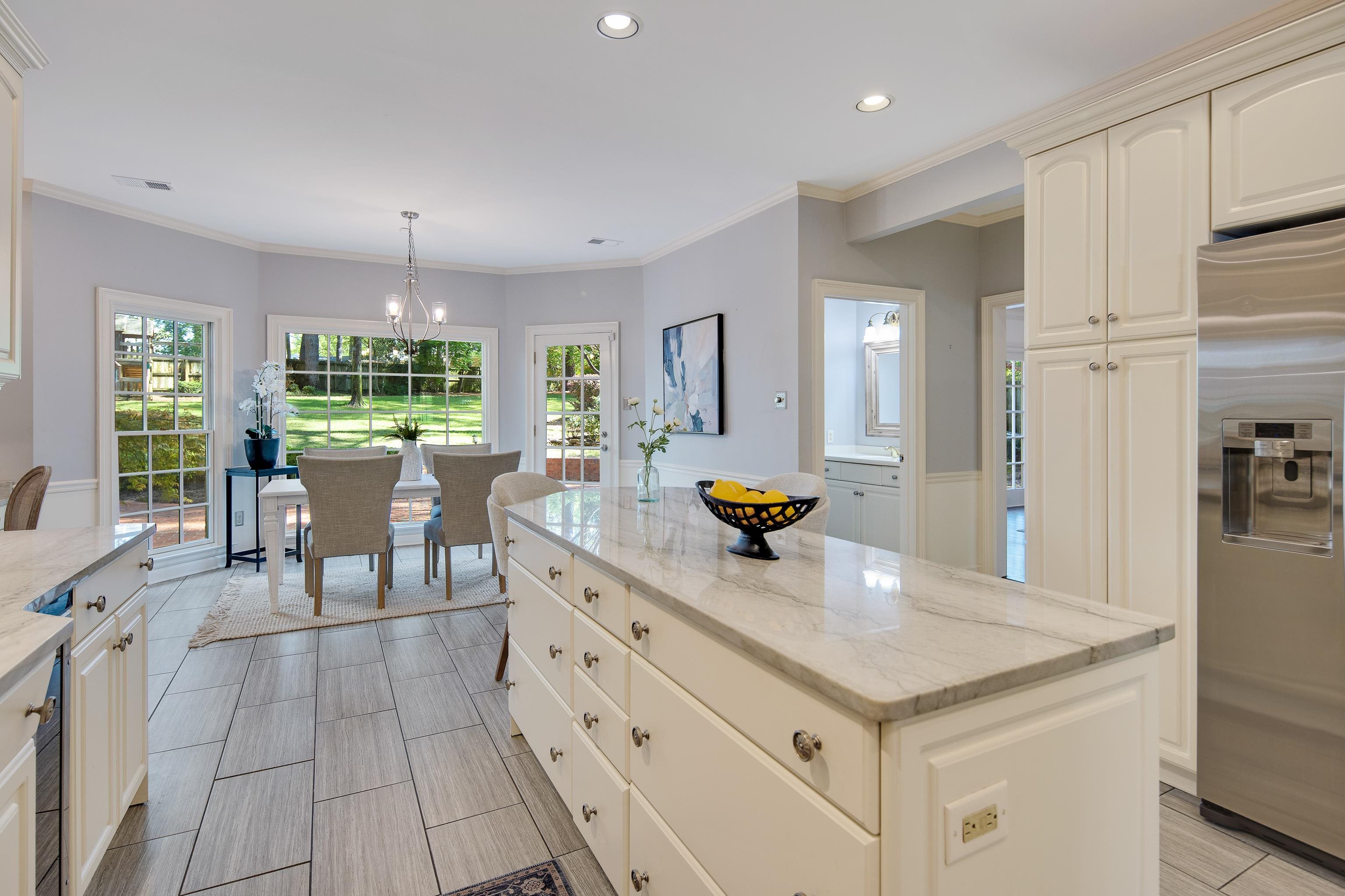 8462 WOODLANE DR