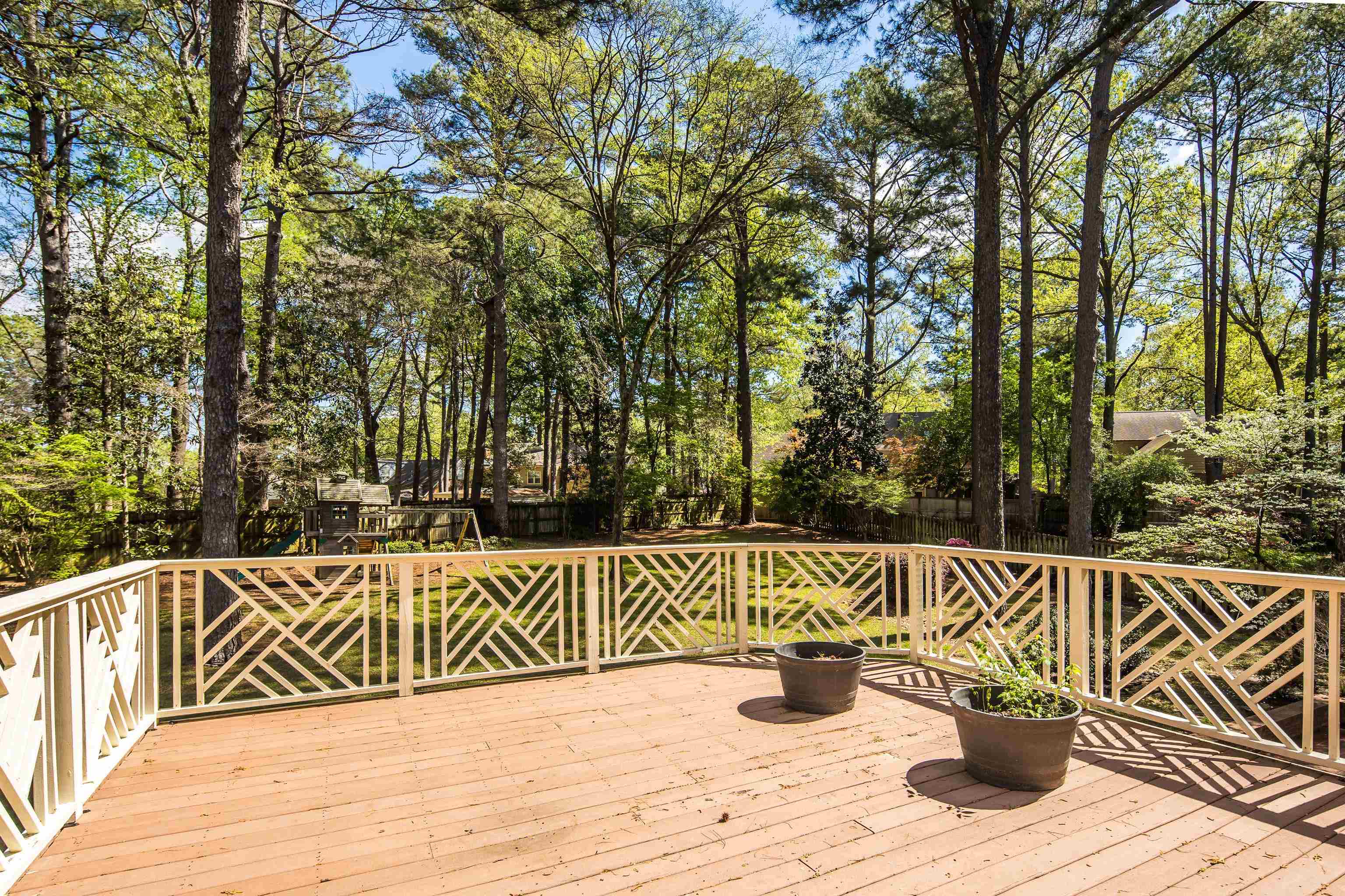 8462 WOODLANE DR