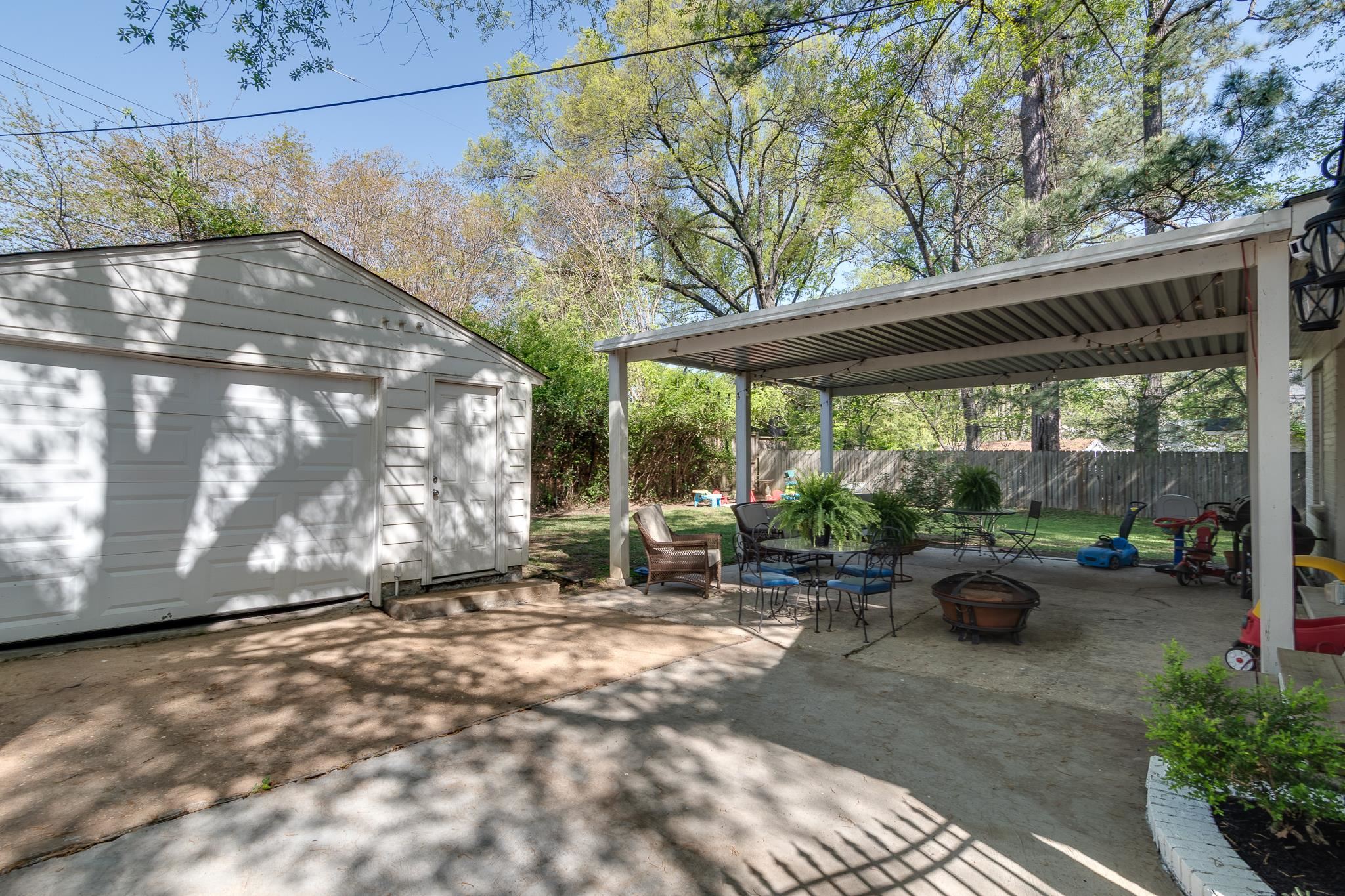 185 MAGNOLIA RD