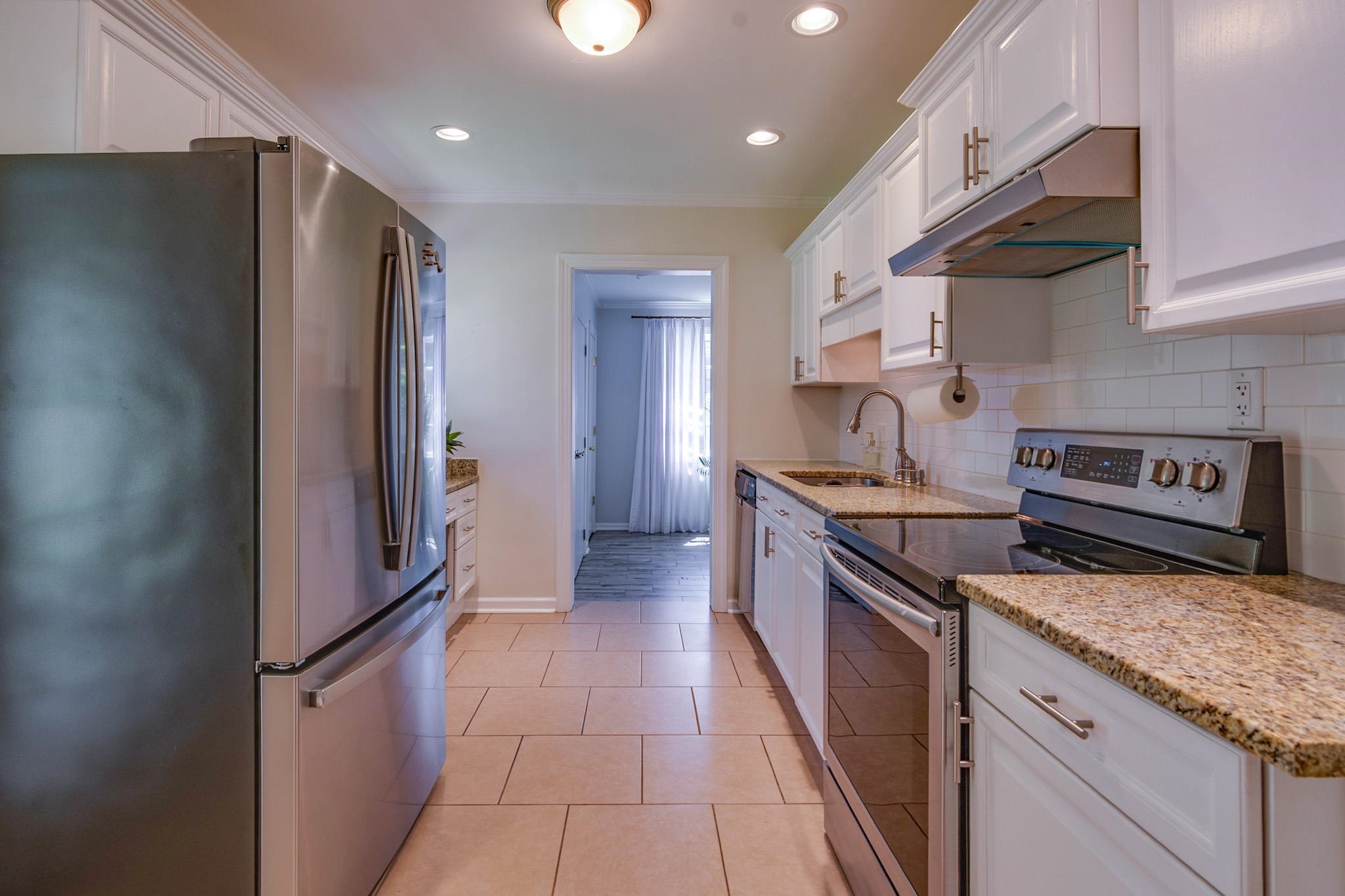 450 CECILIA DR