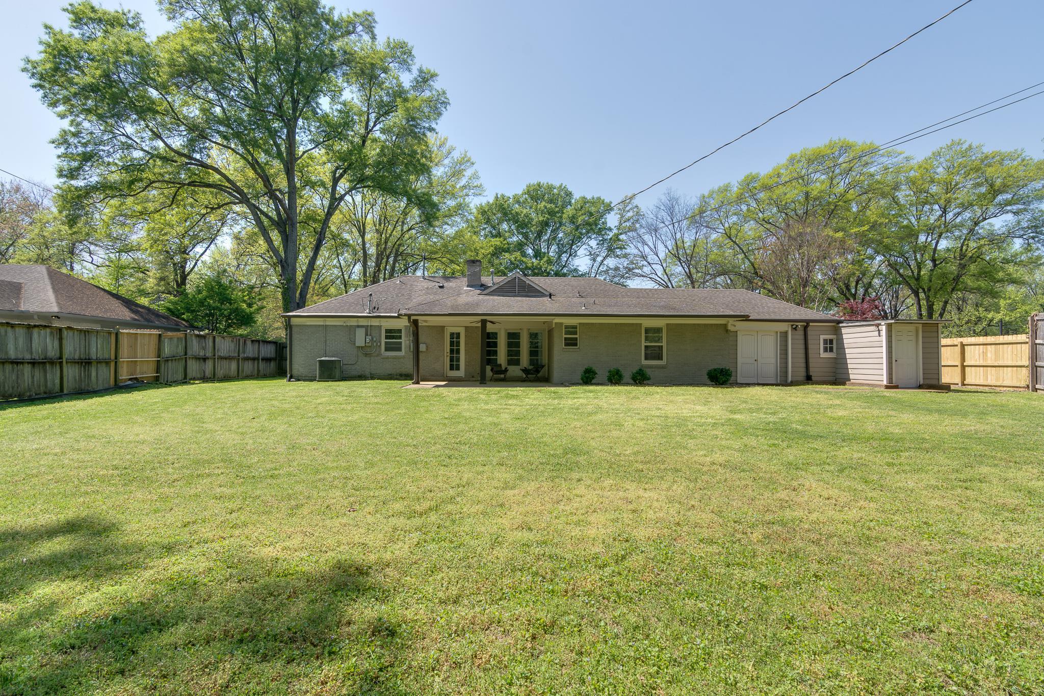 450 CECILIA DR