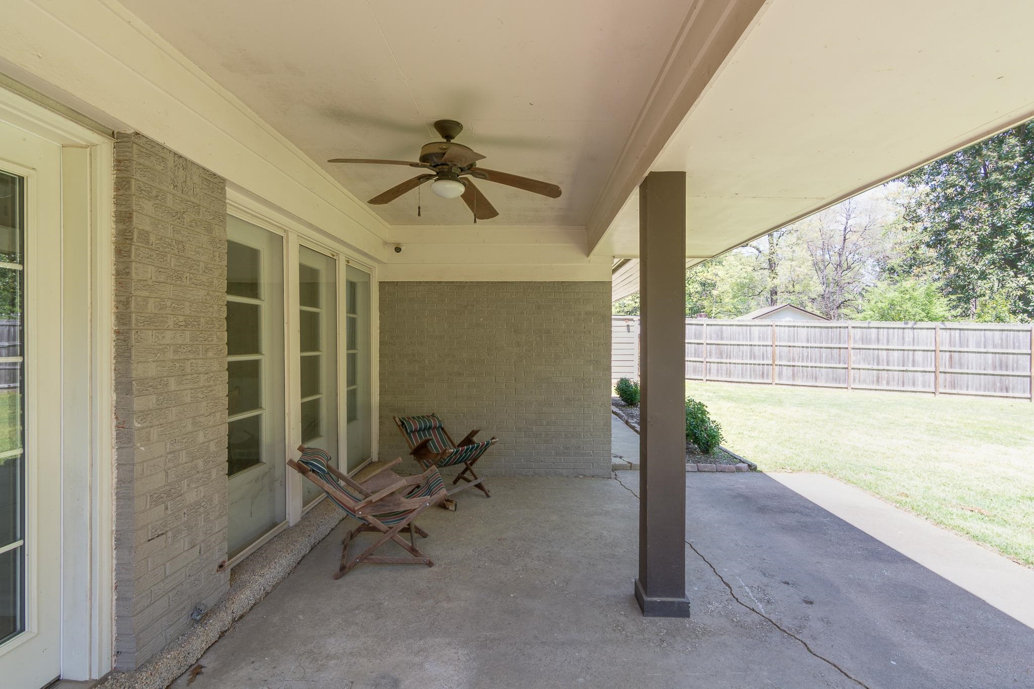 450 CECILIA DR