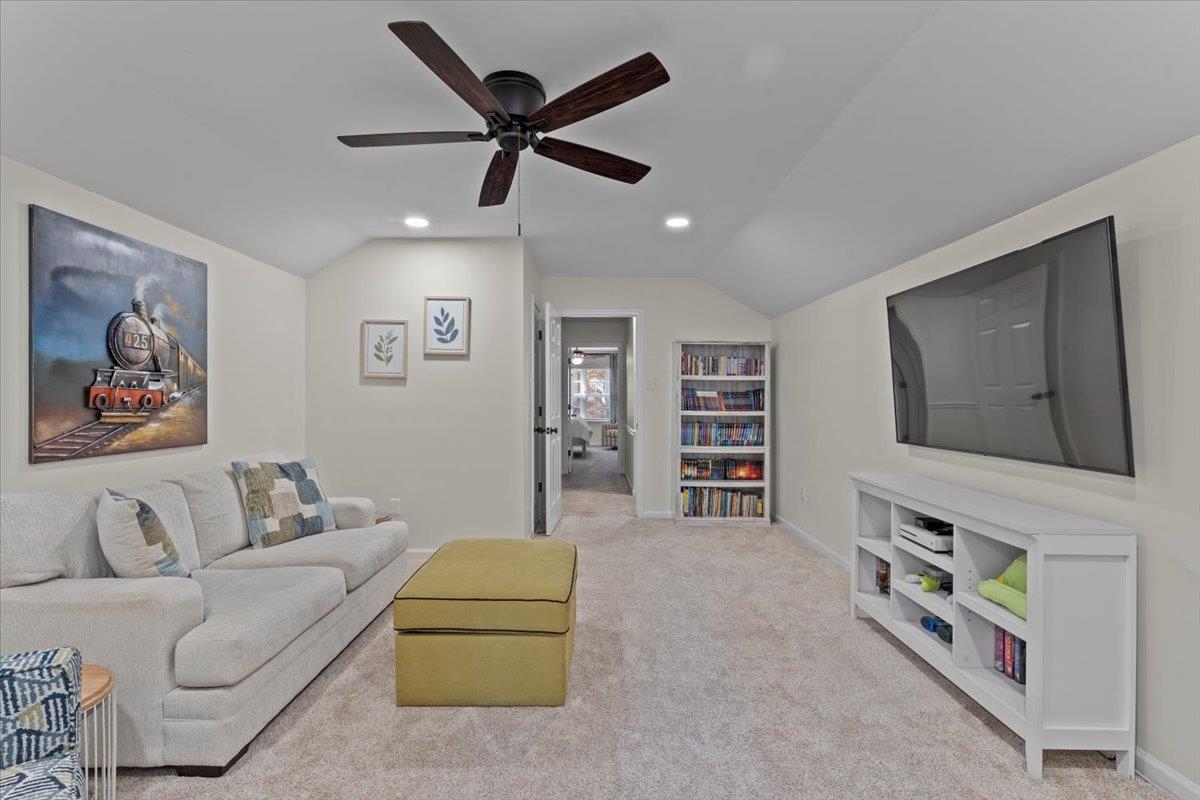 2445 CEDAR DALE DR