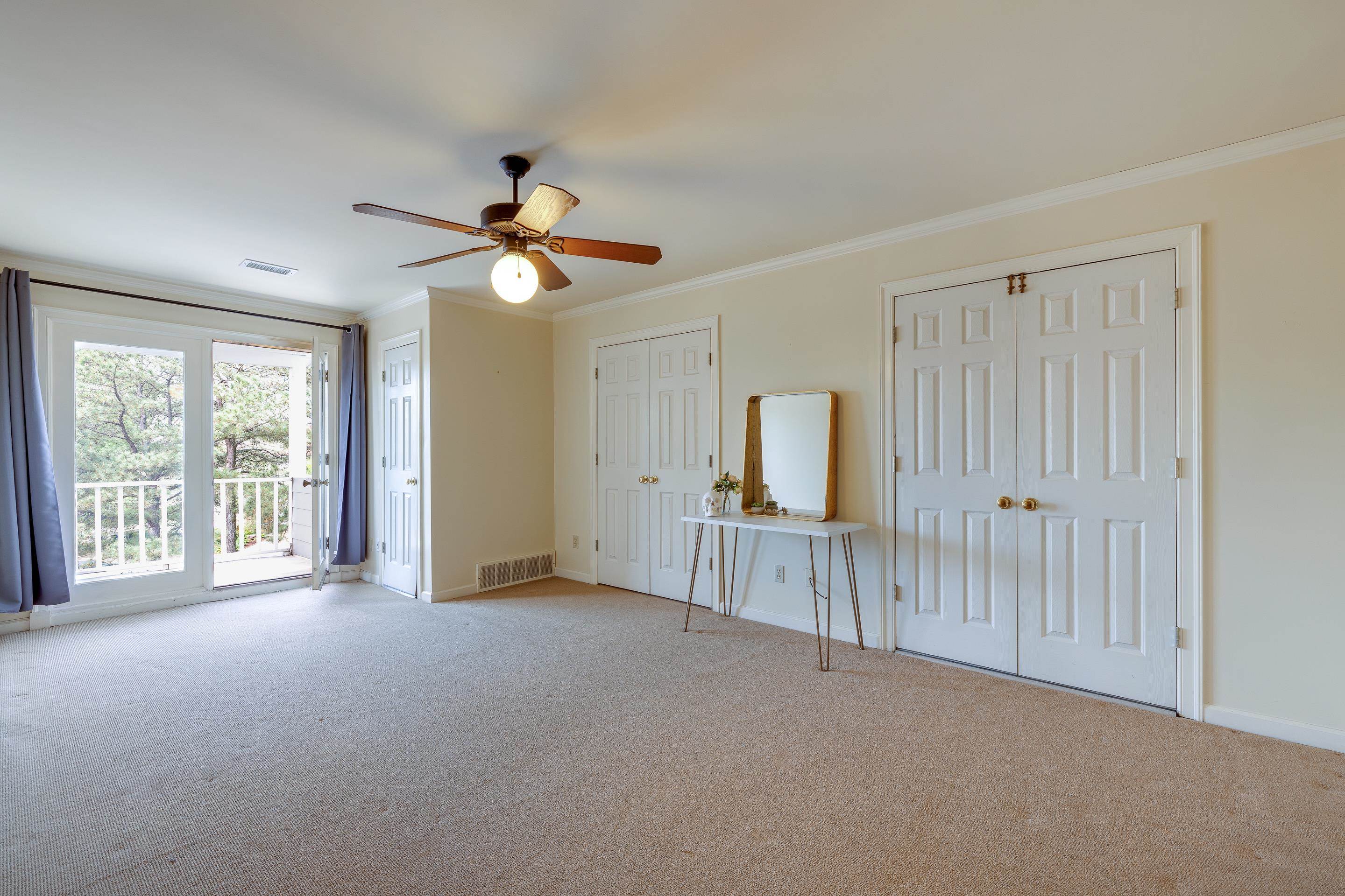 925 HARBOR VIEW DR