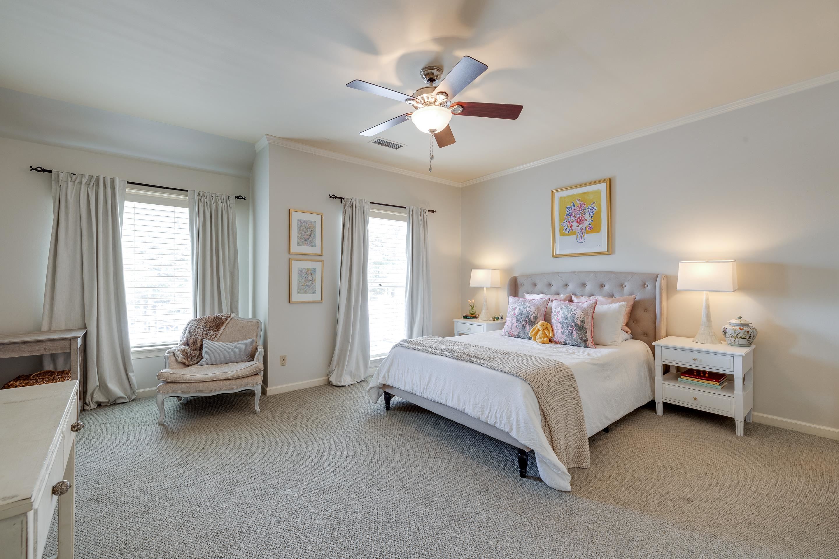 925 HARBOR VIEW DR