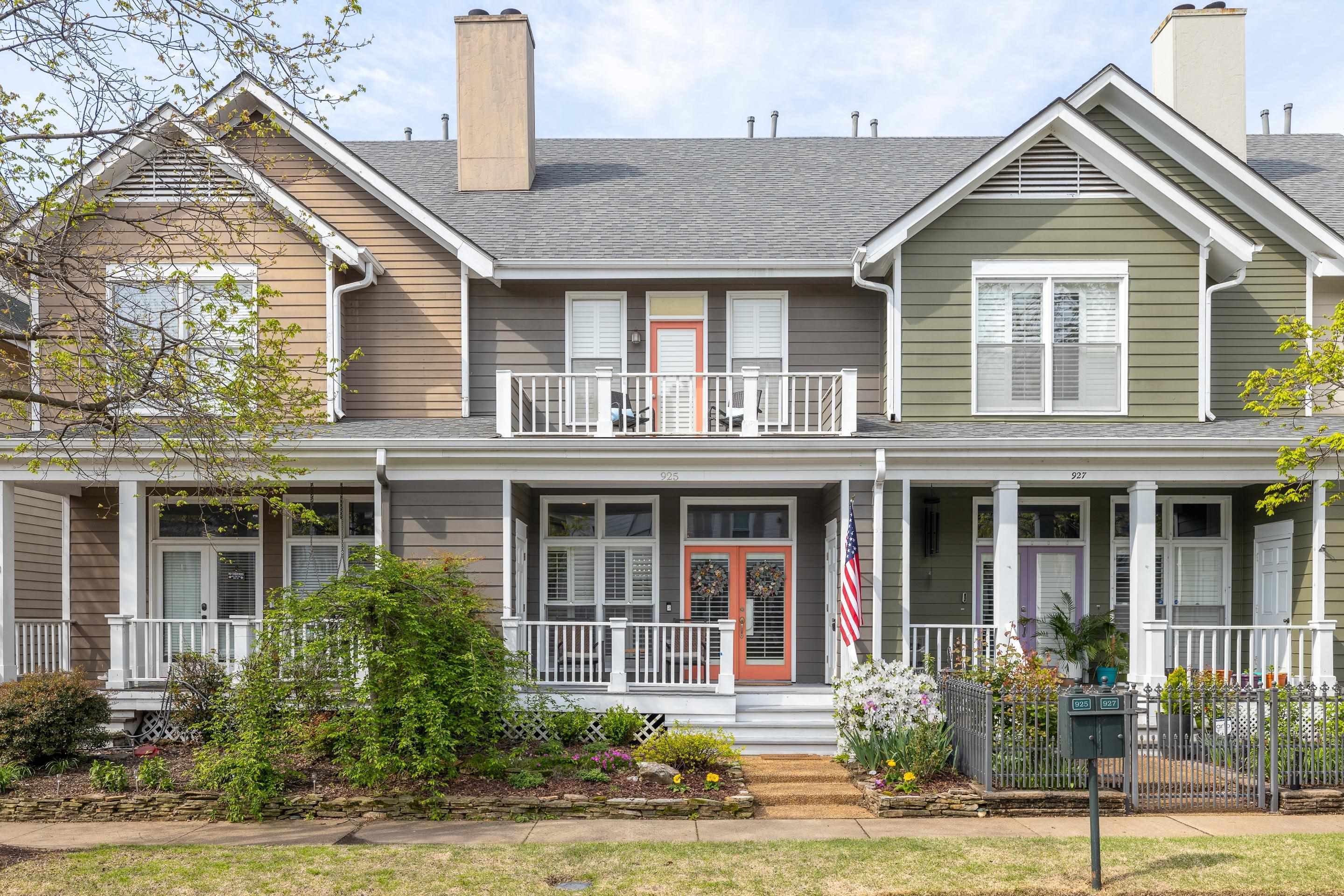 925 HARBOR VIEW DR