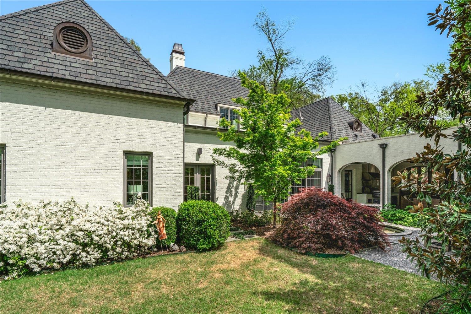 19 BELLEAIR DR