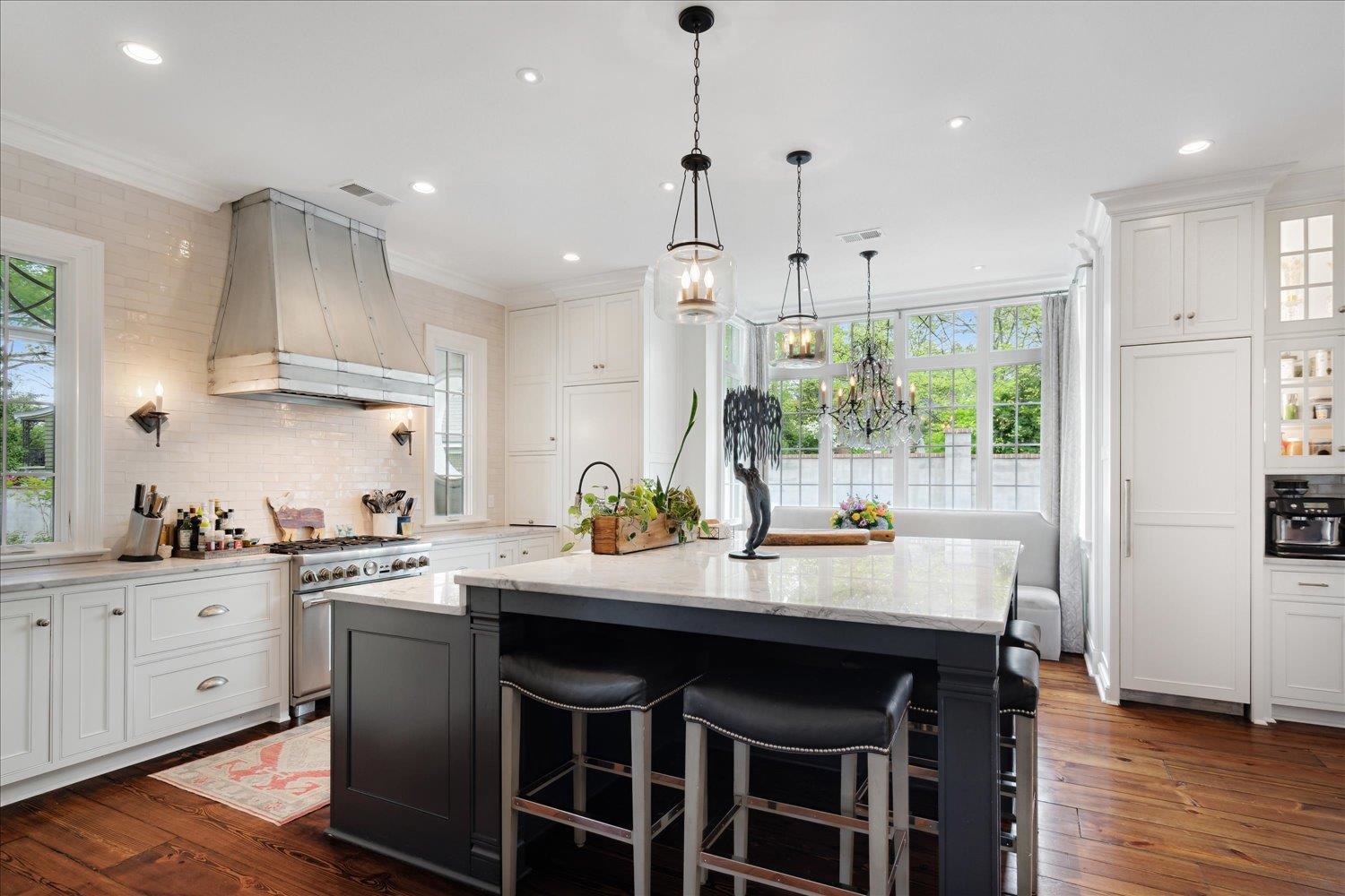 19 BELLEAIR DR