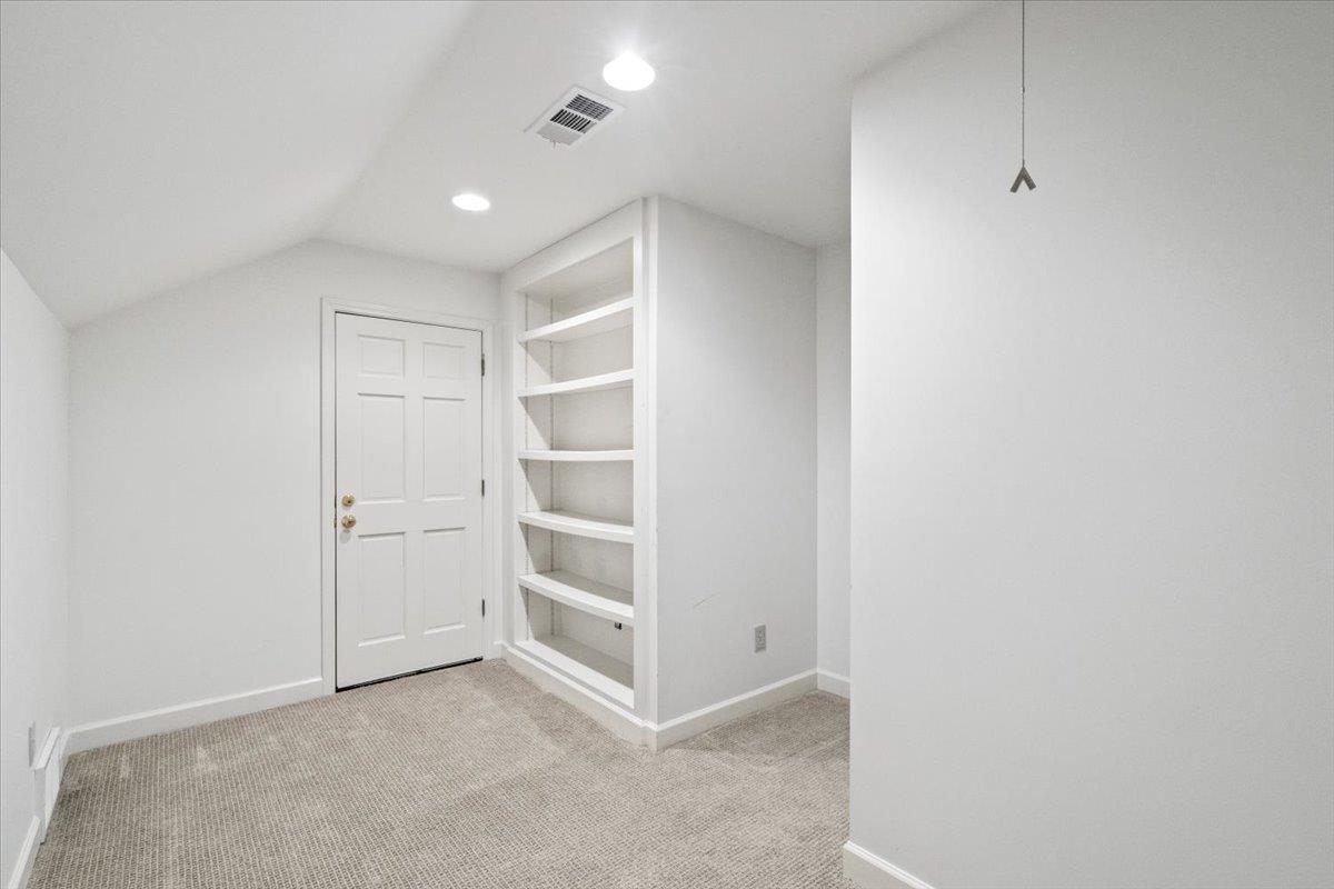6796 SLASH PINE CV