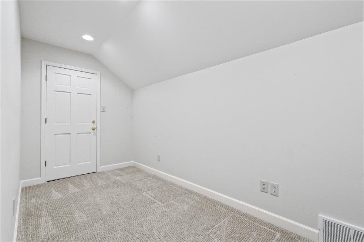 6796 SLASH PINE CV
