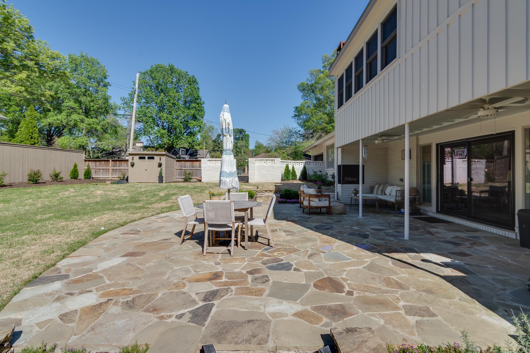 15 WOOD GROVE RD