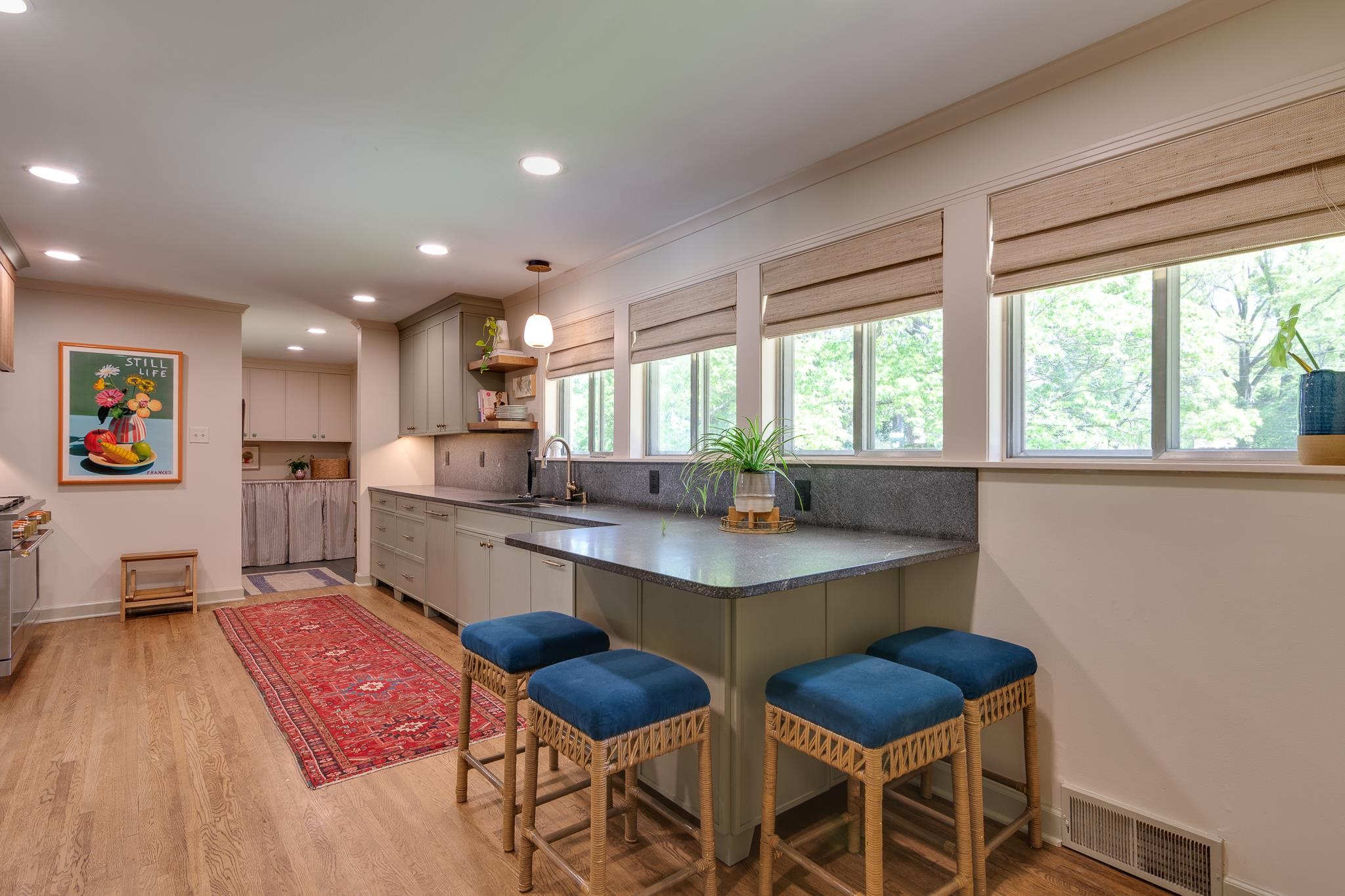 15 WOOD GROVE RD