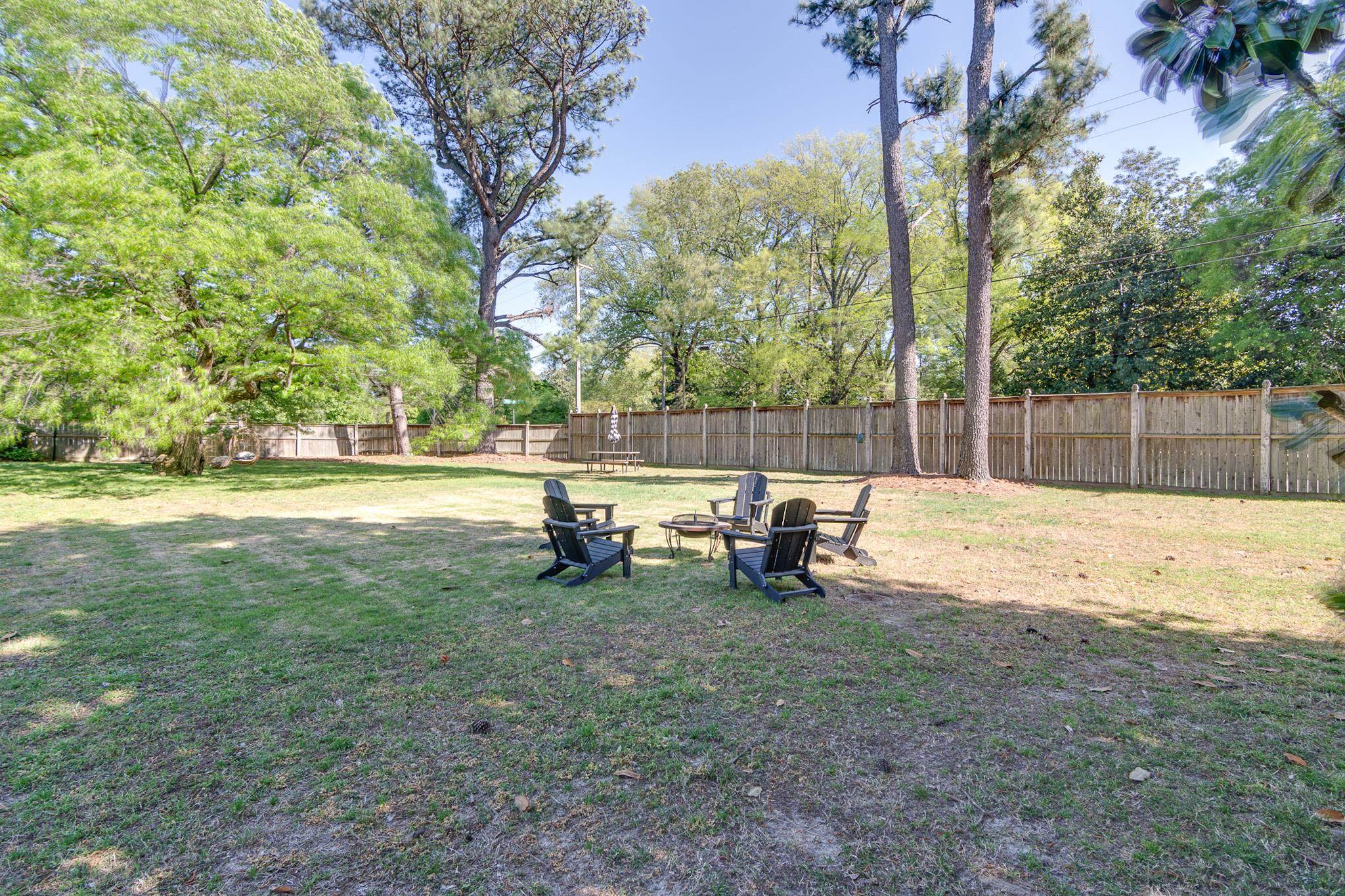 15 WOOD GROVE RD