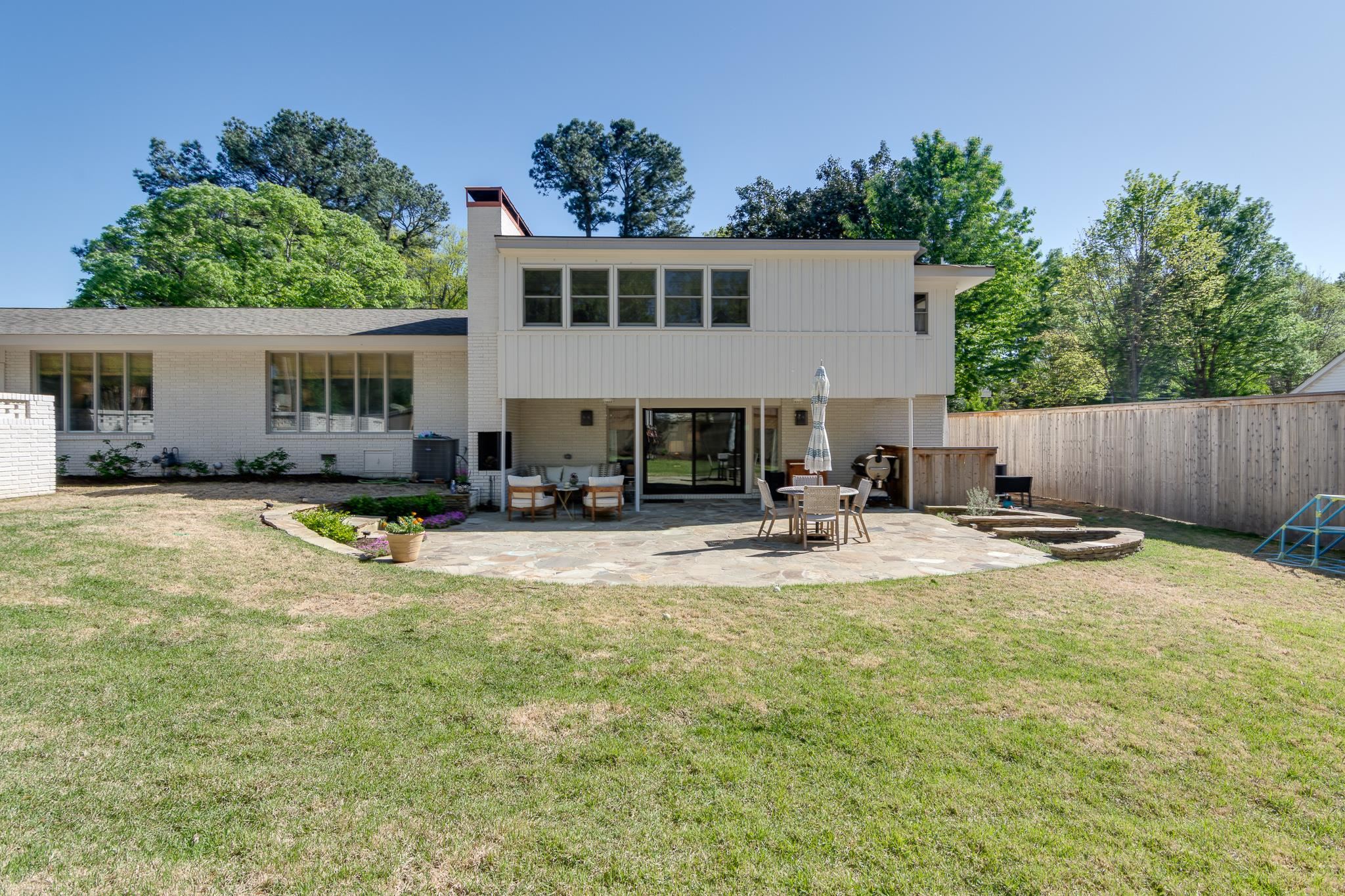 15 WOOD GROVE RD