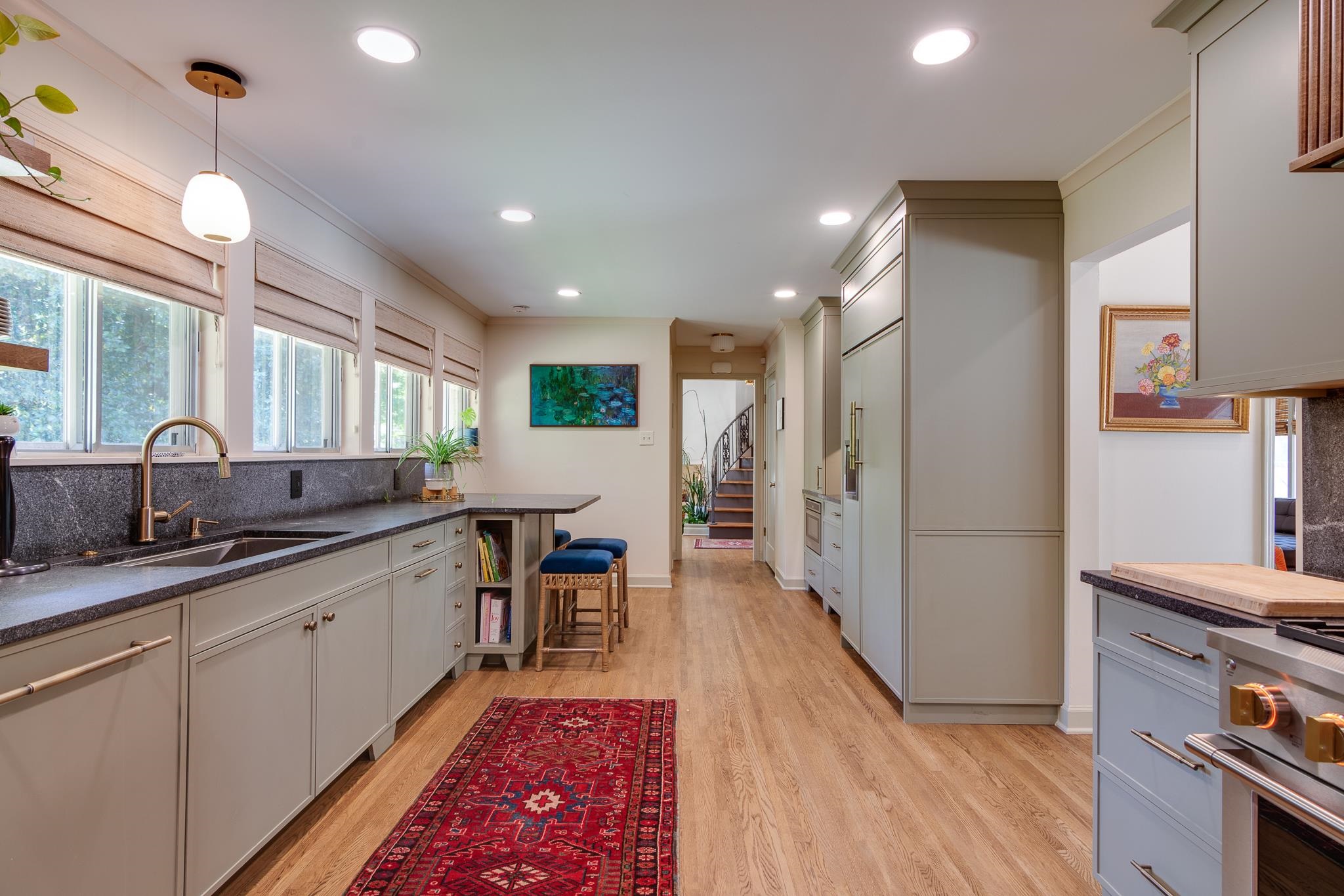 15 WOOD GROVE RD