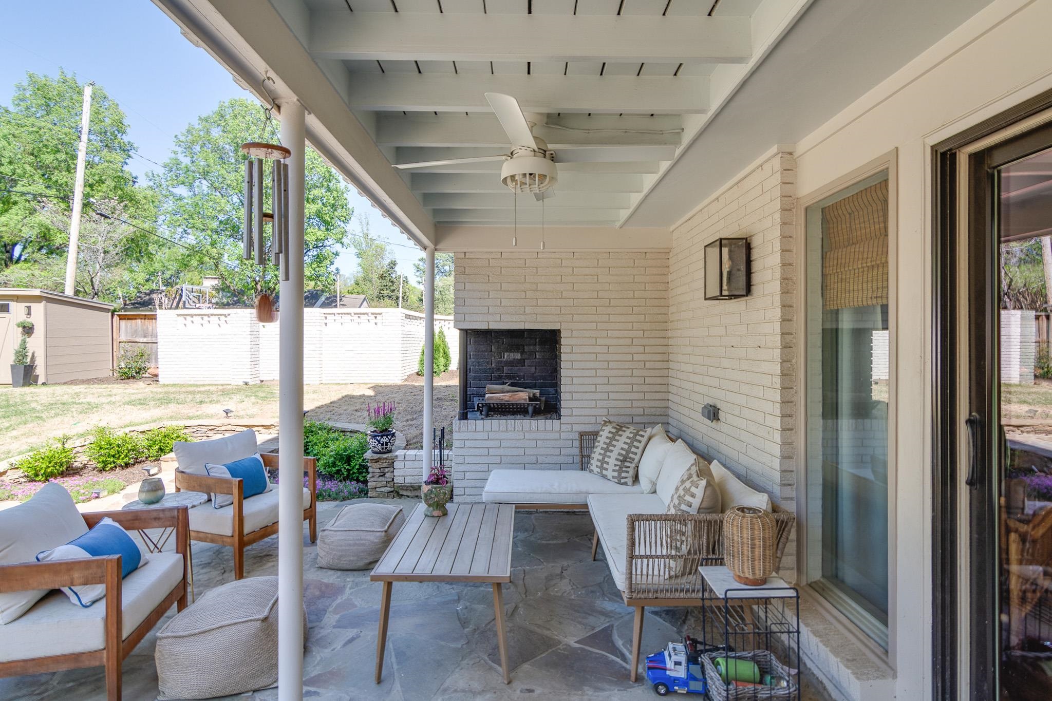 15 WOOD GROVE RD
