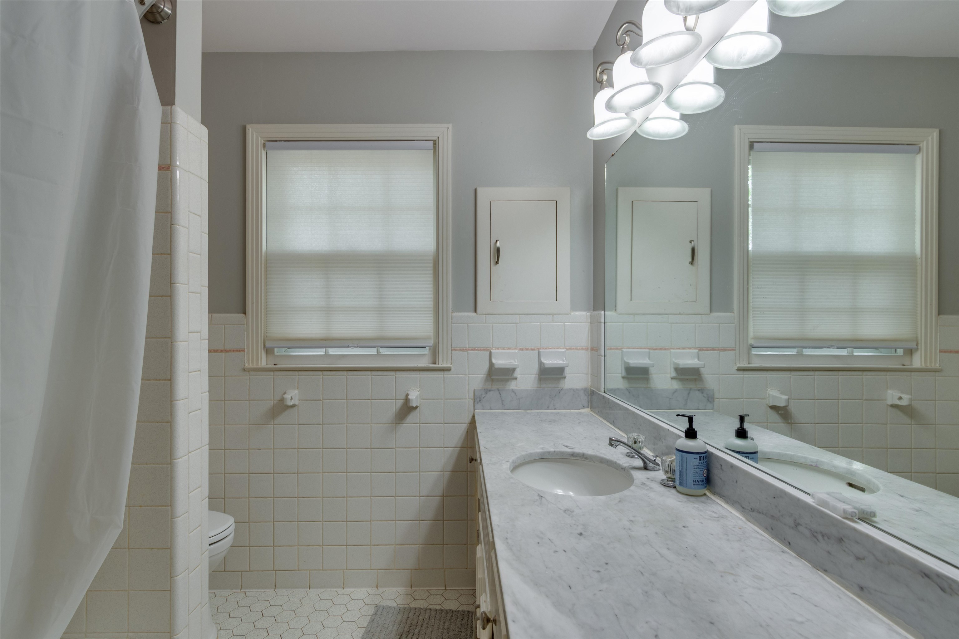 1755 POPLAR ESTATES PKY