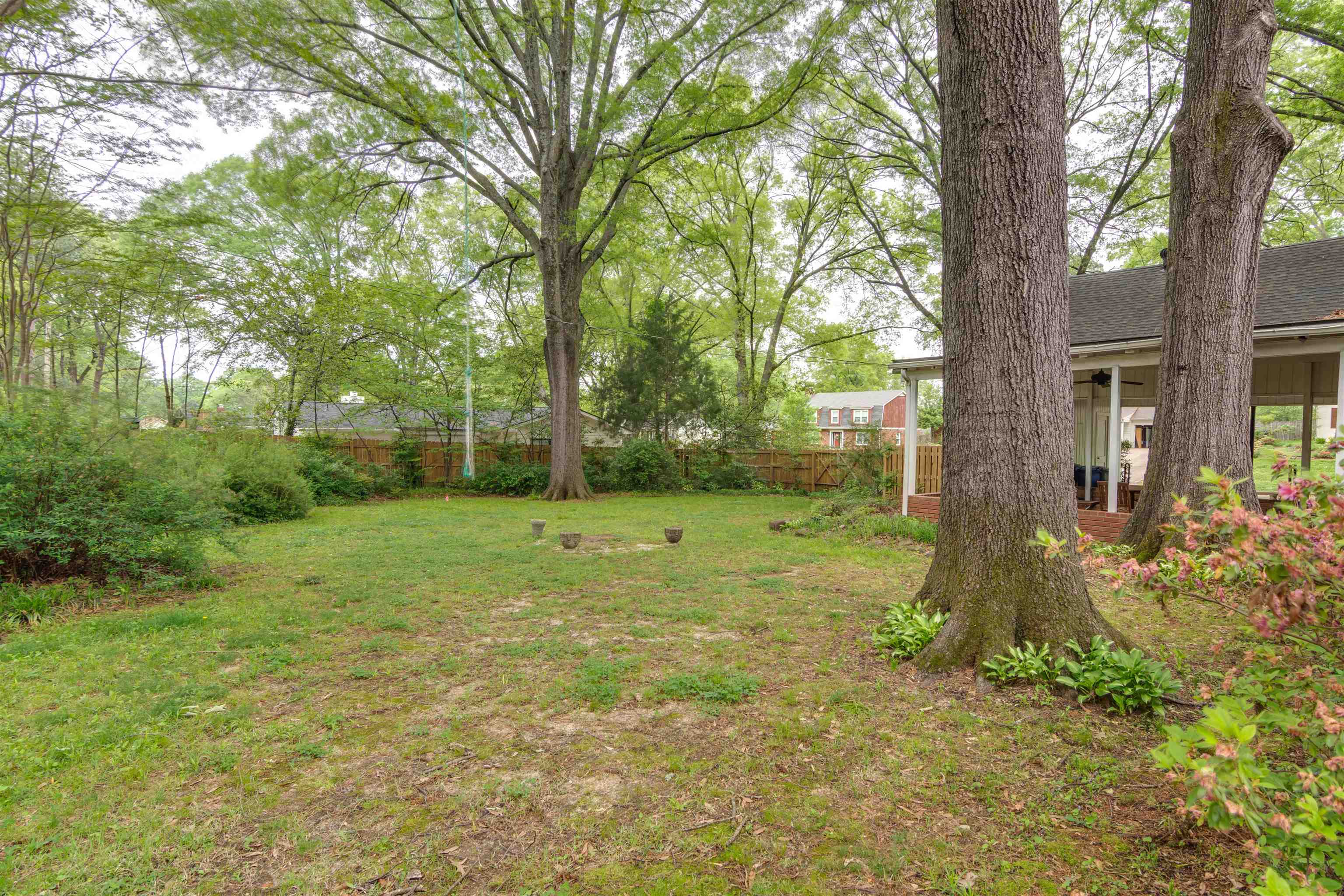 1755 POPLAR ESTATES PKY