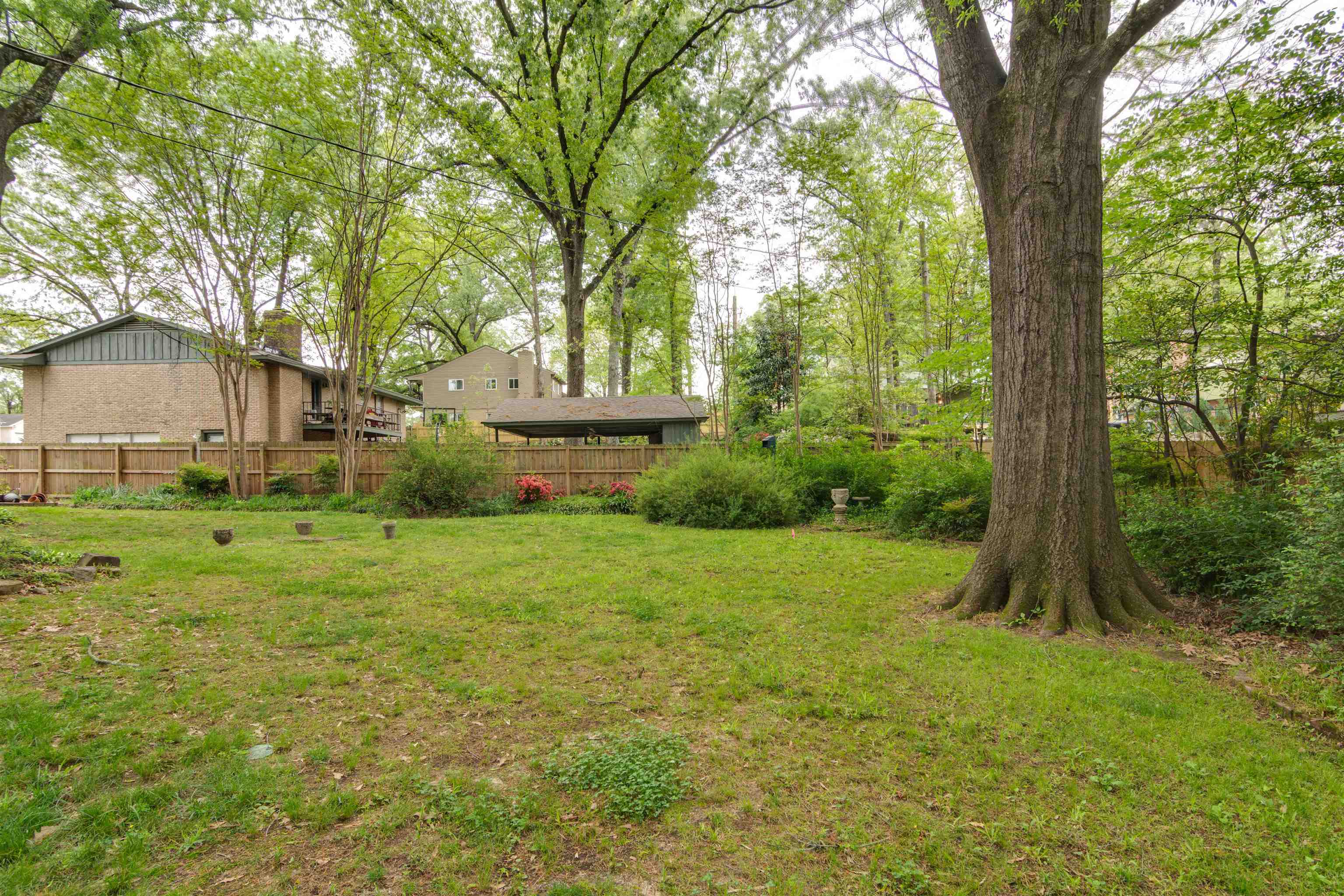 1755 POPLAR ESTATES PKY