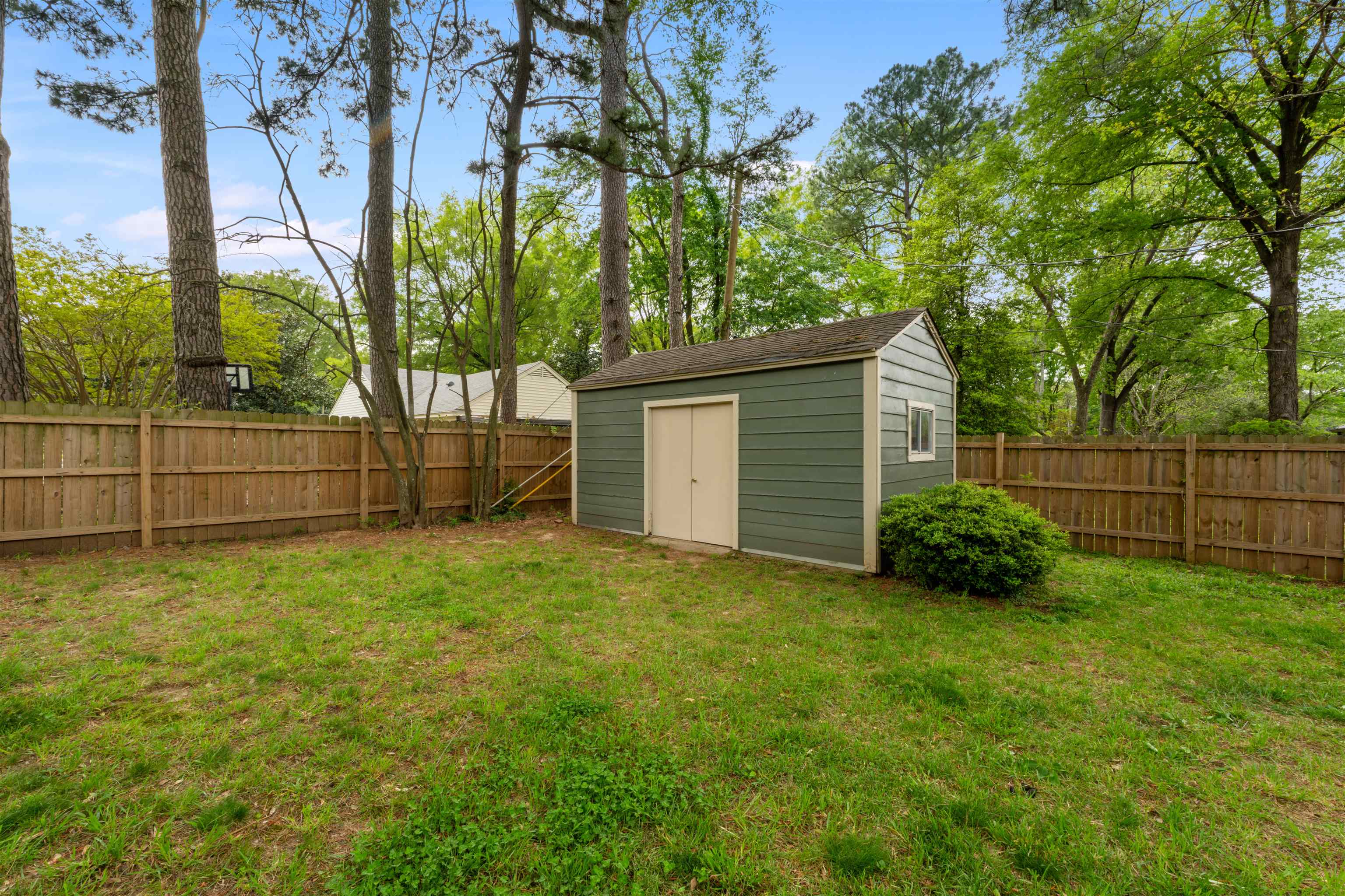 5383 CHICKASAW AVE