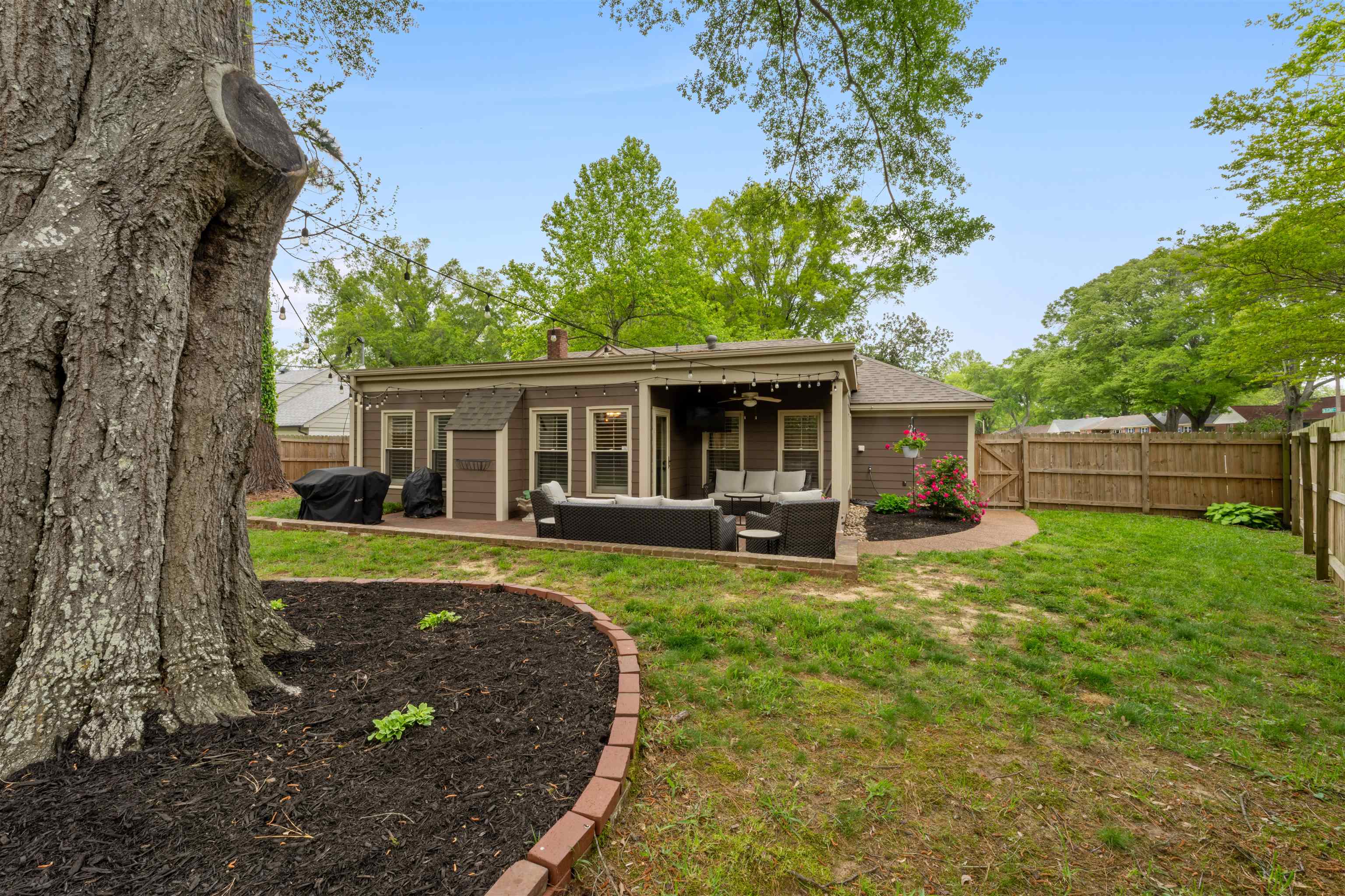 5383 CHICKASAW AVE