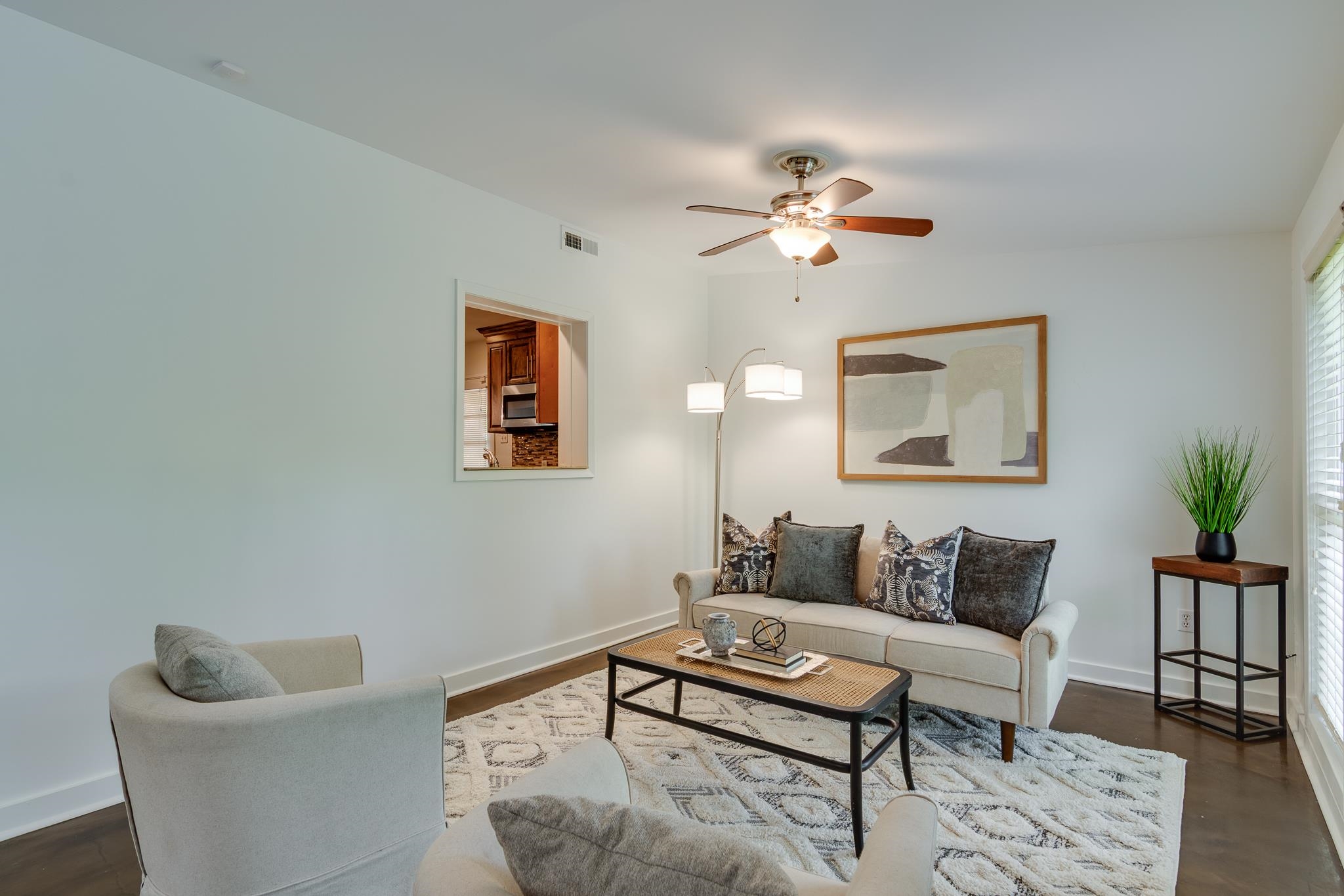 4460 CHARLESWOOD AVE