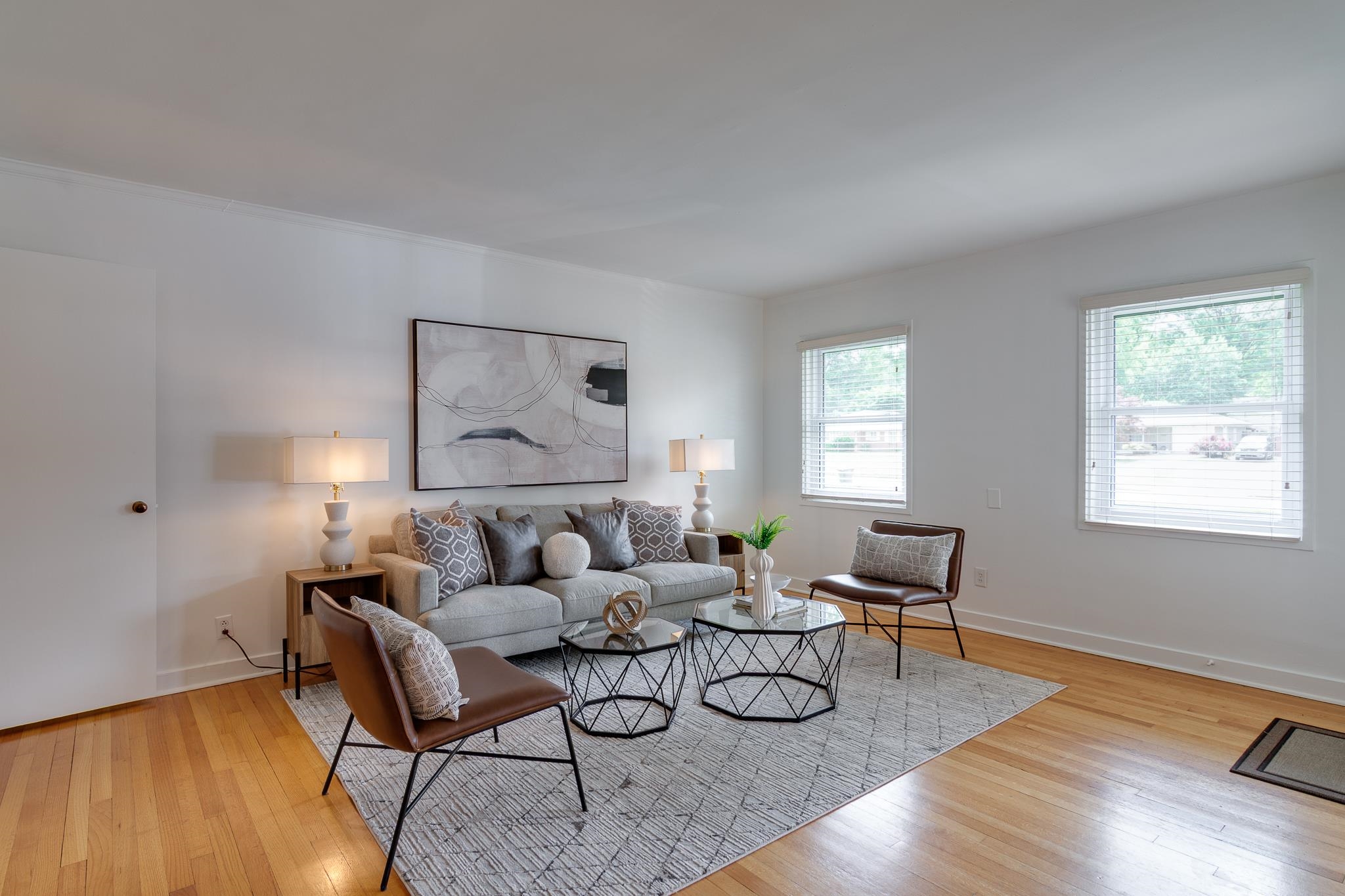 4460 CHARLESWOOD AVE