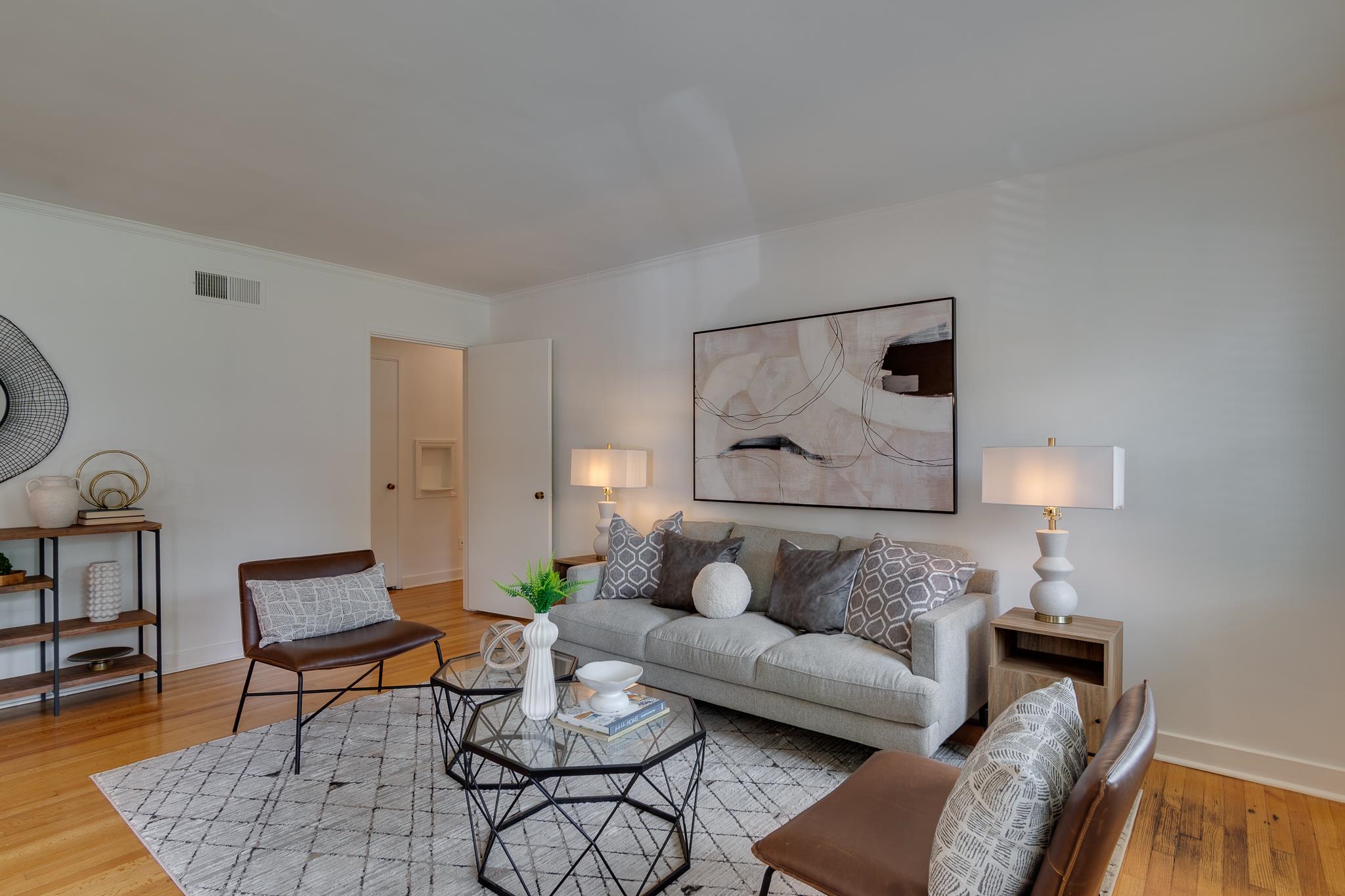 4460 CHARLESWOOD AVE