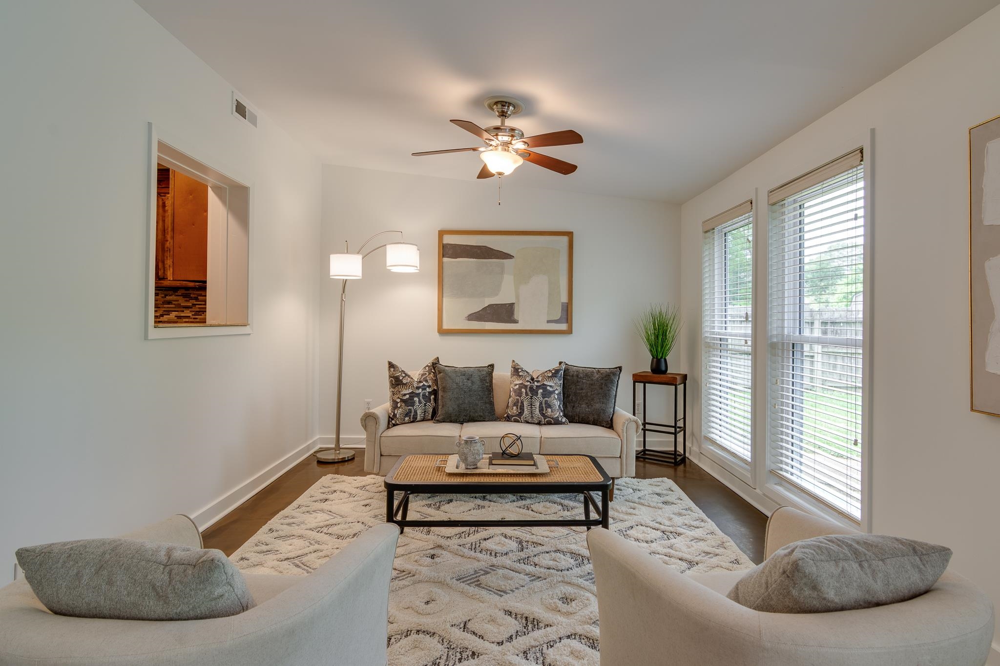 4460 CHARLESWOOD AVE