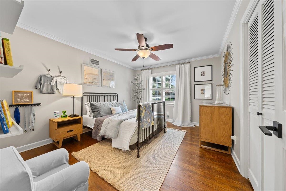 2056 HICKORY CREST DR