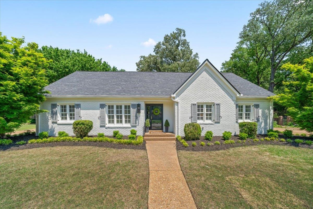 2056 HICKORY CREST DR