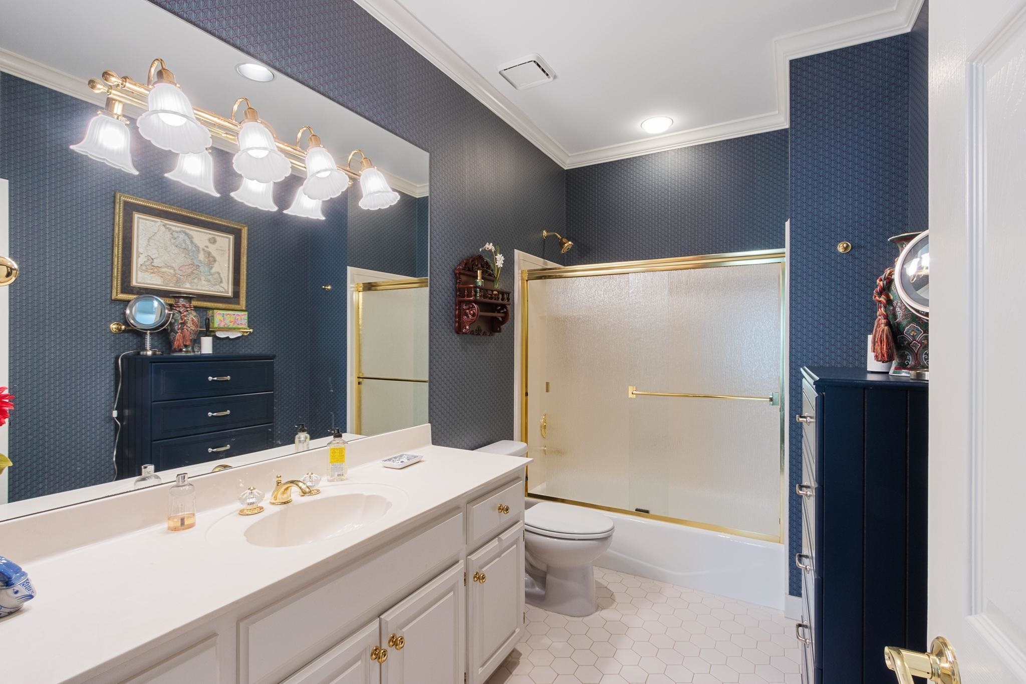 6356 W MASSEY MANOR LN