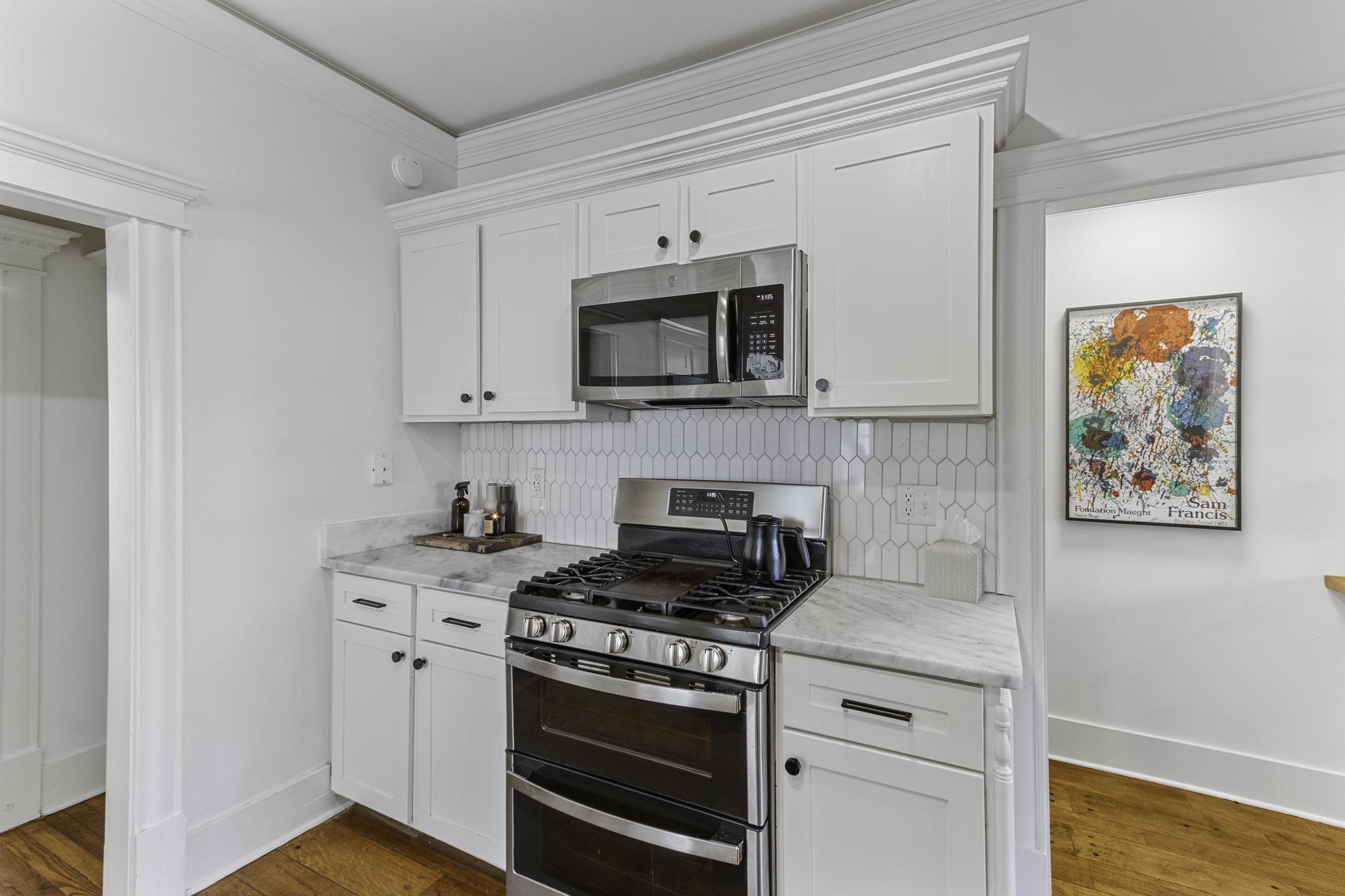 1640 EASTMORELAND AVE