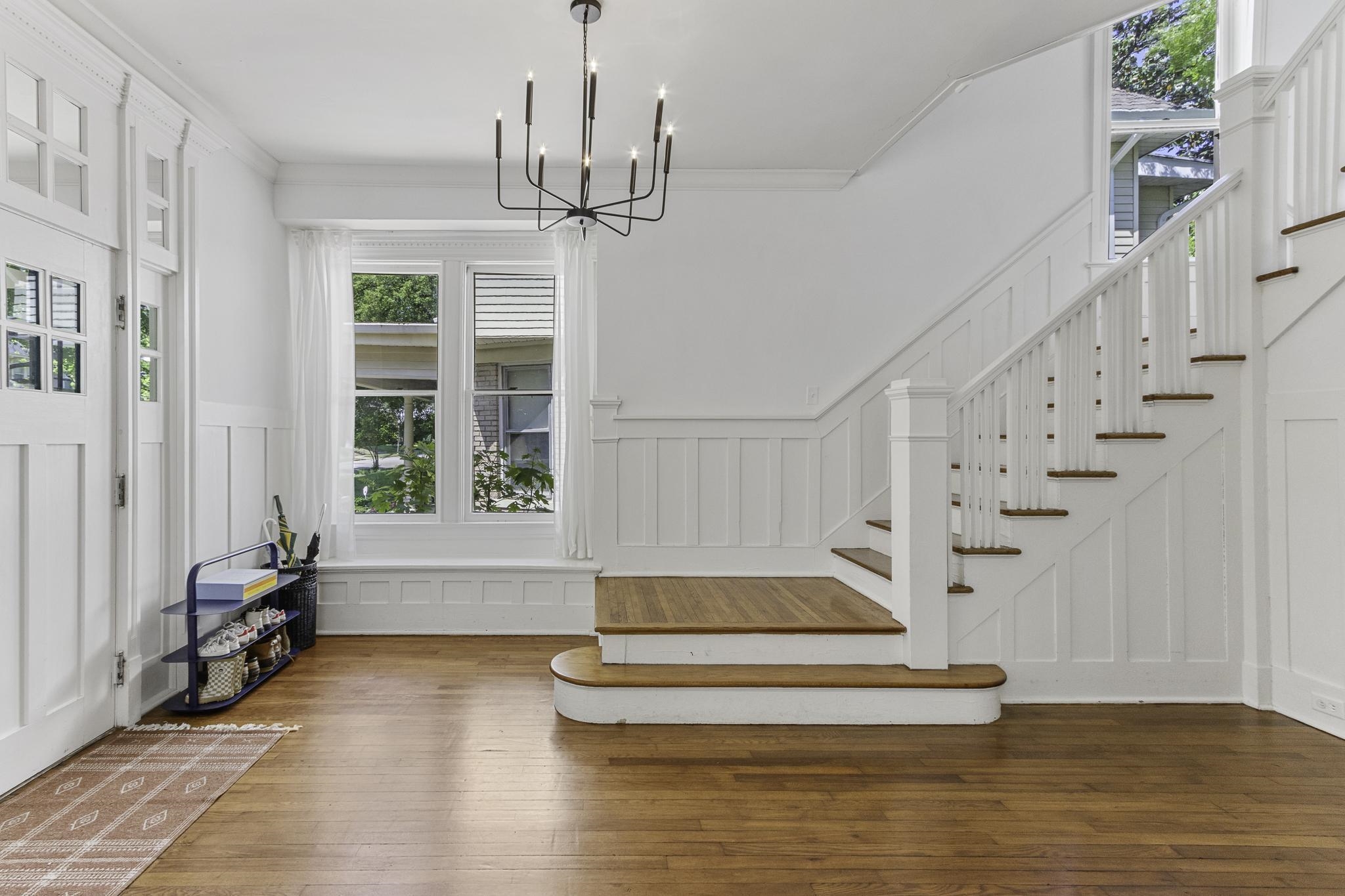 1640 EASTMORELAND AVE