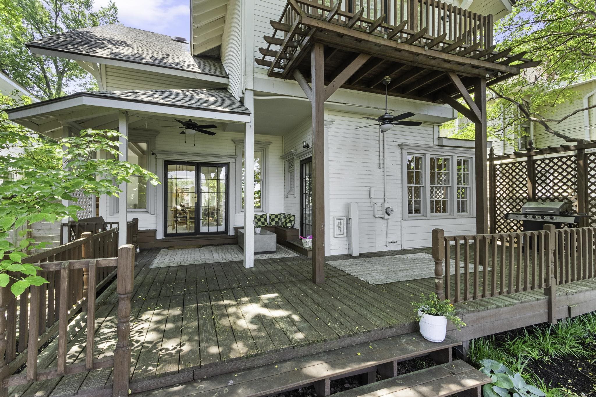 1640 EASTMORELAND AVE