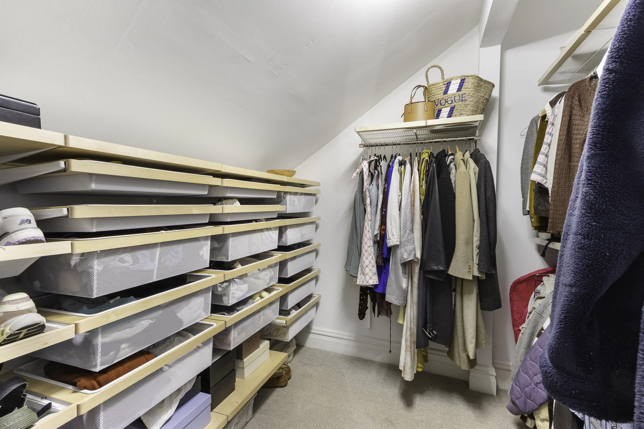 1640 EASTMORELAND AVE