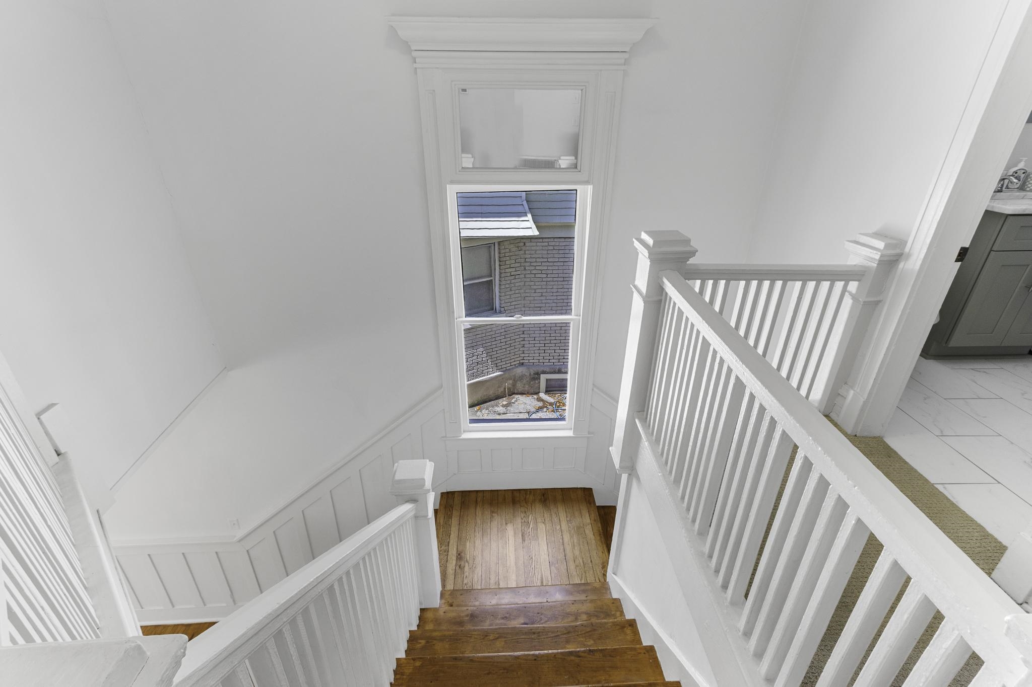 1640 EASTMORELAND AVE